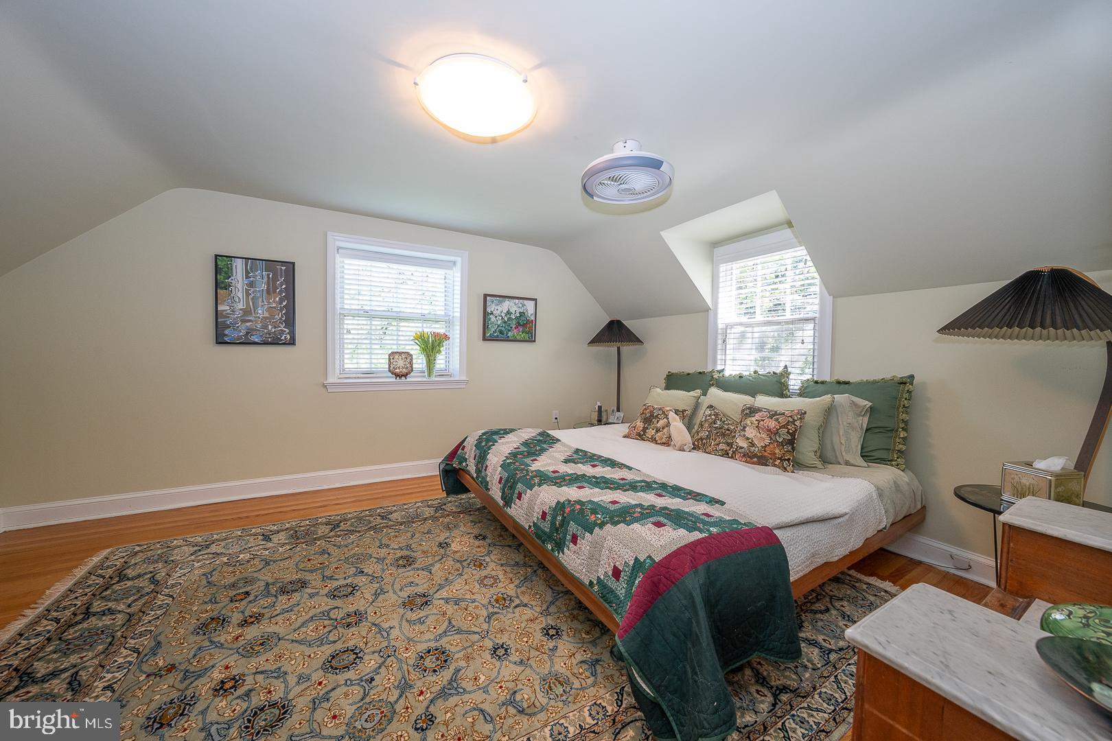 COLONIAL VIL - Residential