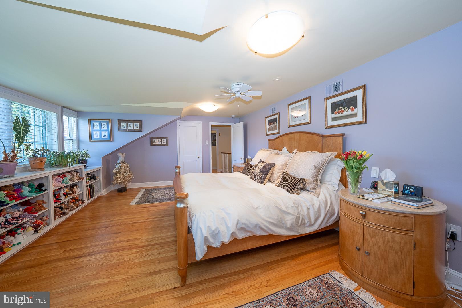 COLONIAL VIL - Residential