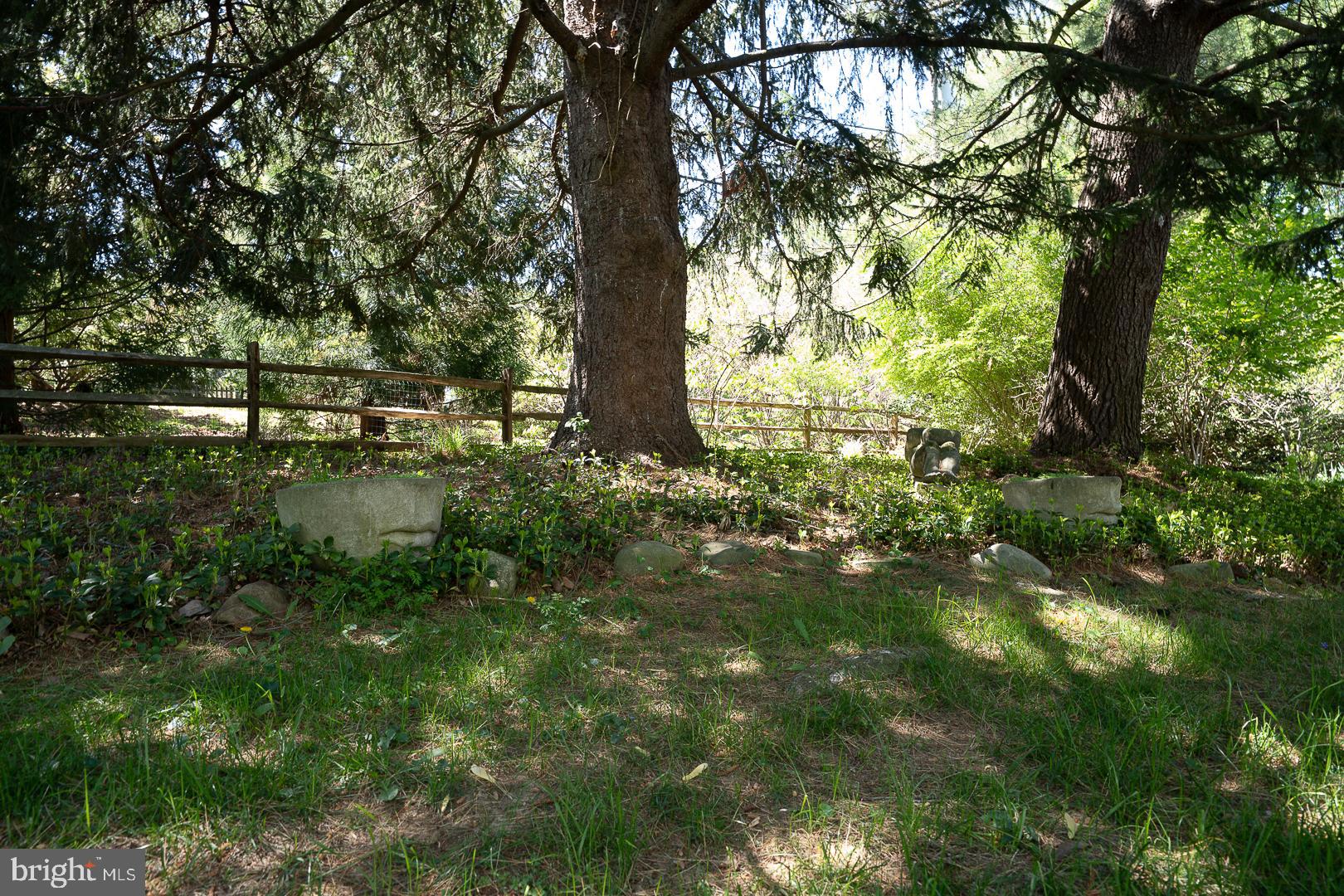 COLONIAL VIL - Residential