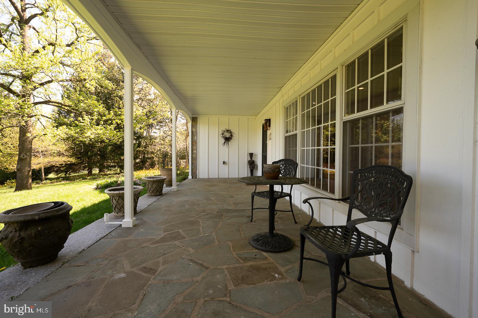 COLONIAL VIL - Residential