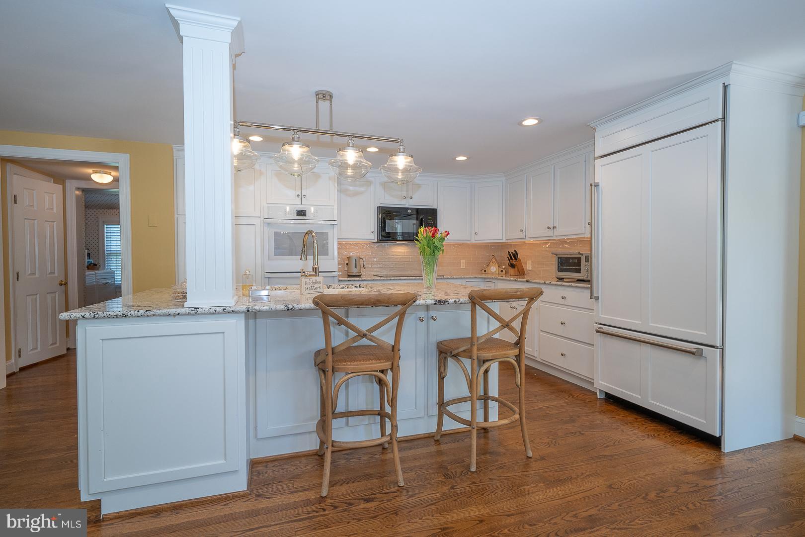 COLONIAL VIL - Residential