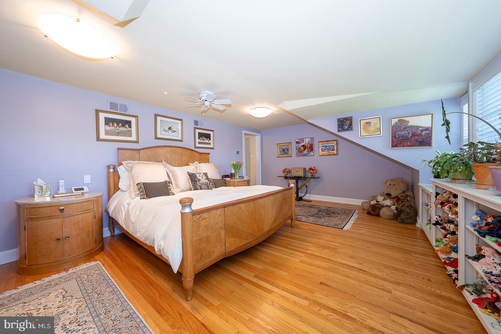 COLONIAL VIL - Residential