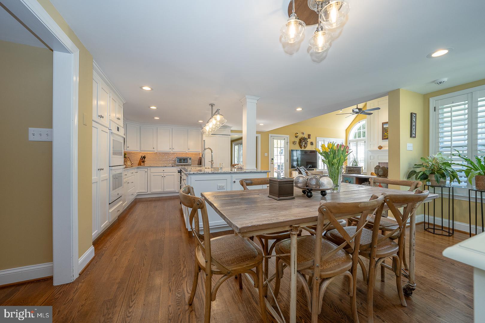 COLONIAL VIL - Residential