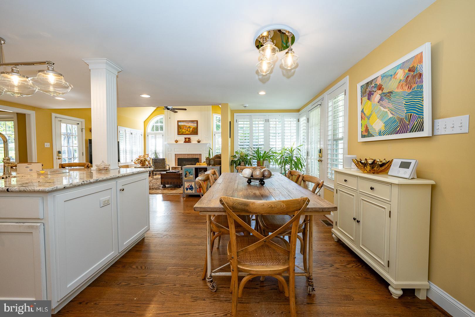 COLONIAL VIL - Residential