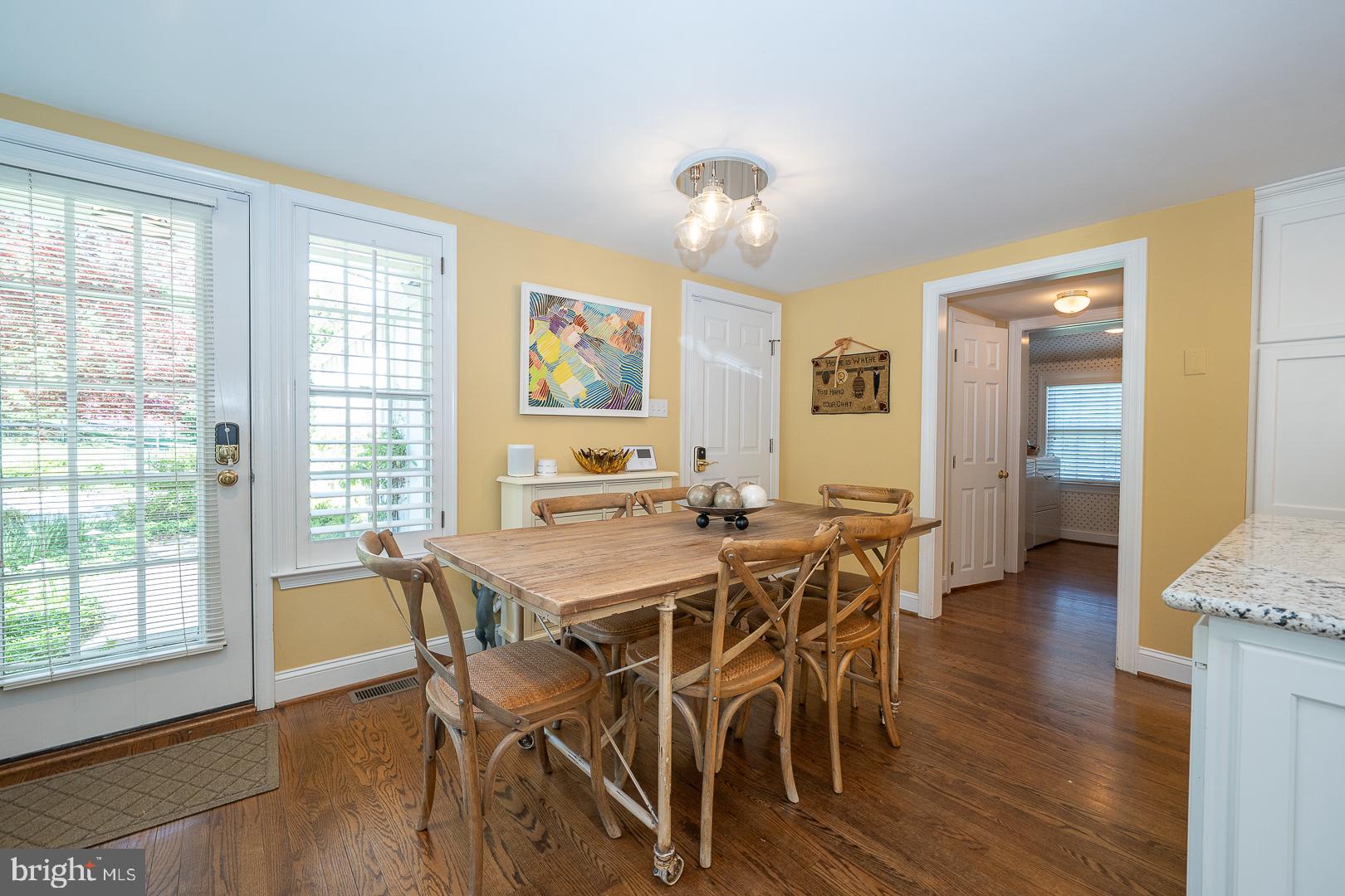 COLONIAL VIL - Residential