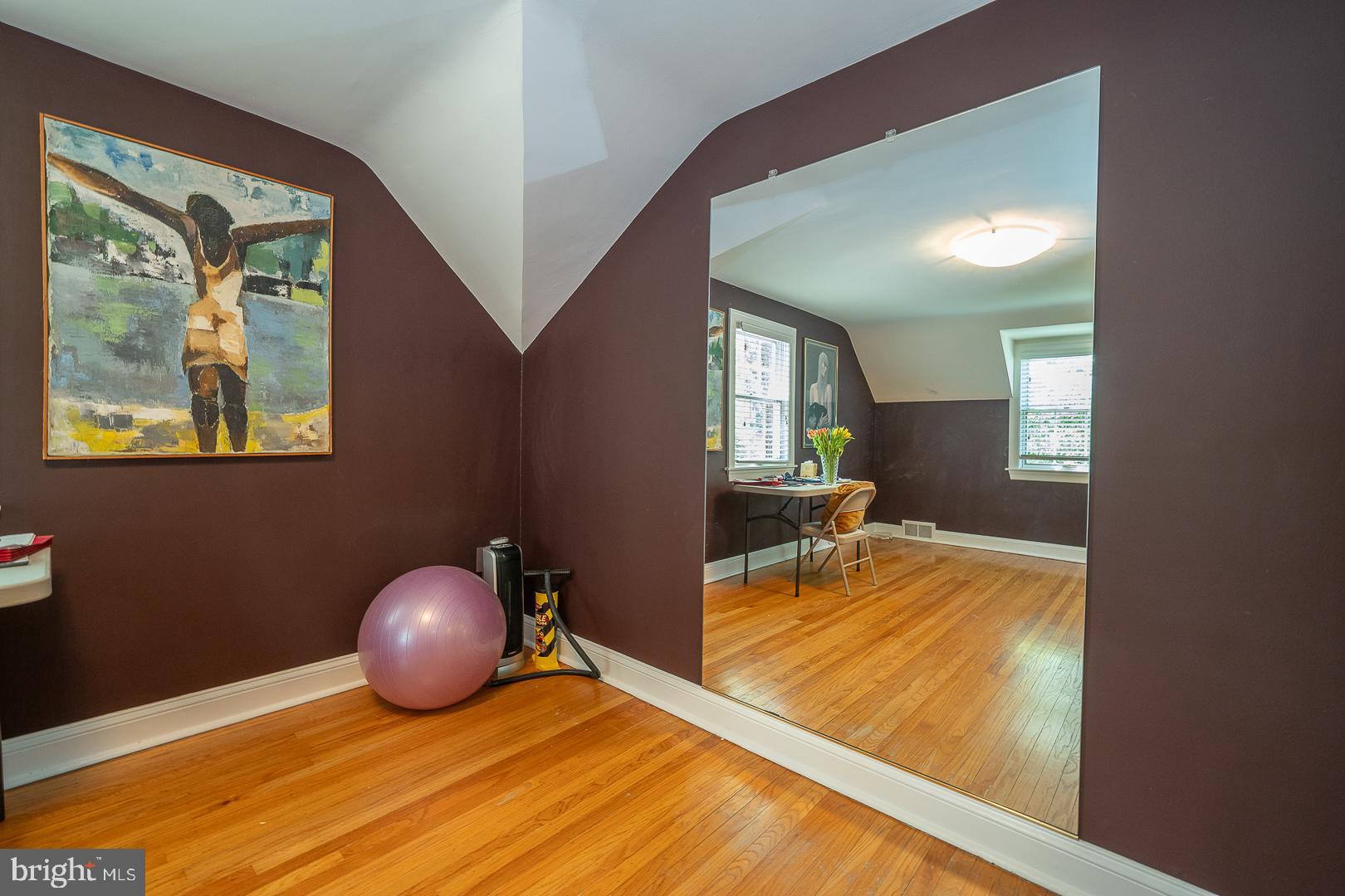 COLONIAL VIL - Residential