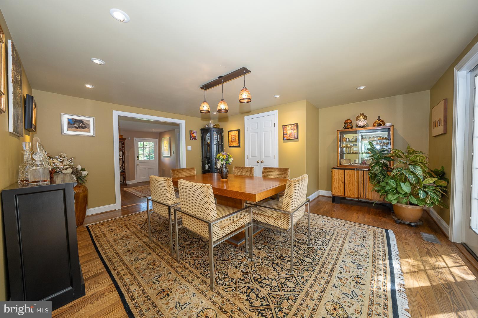 COLONIAL VIL - Residential