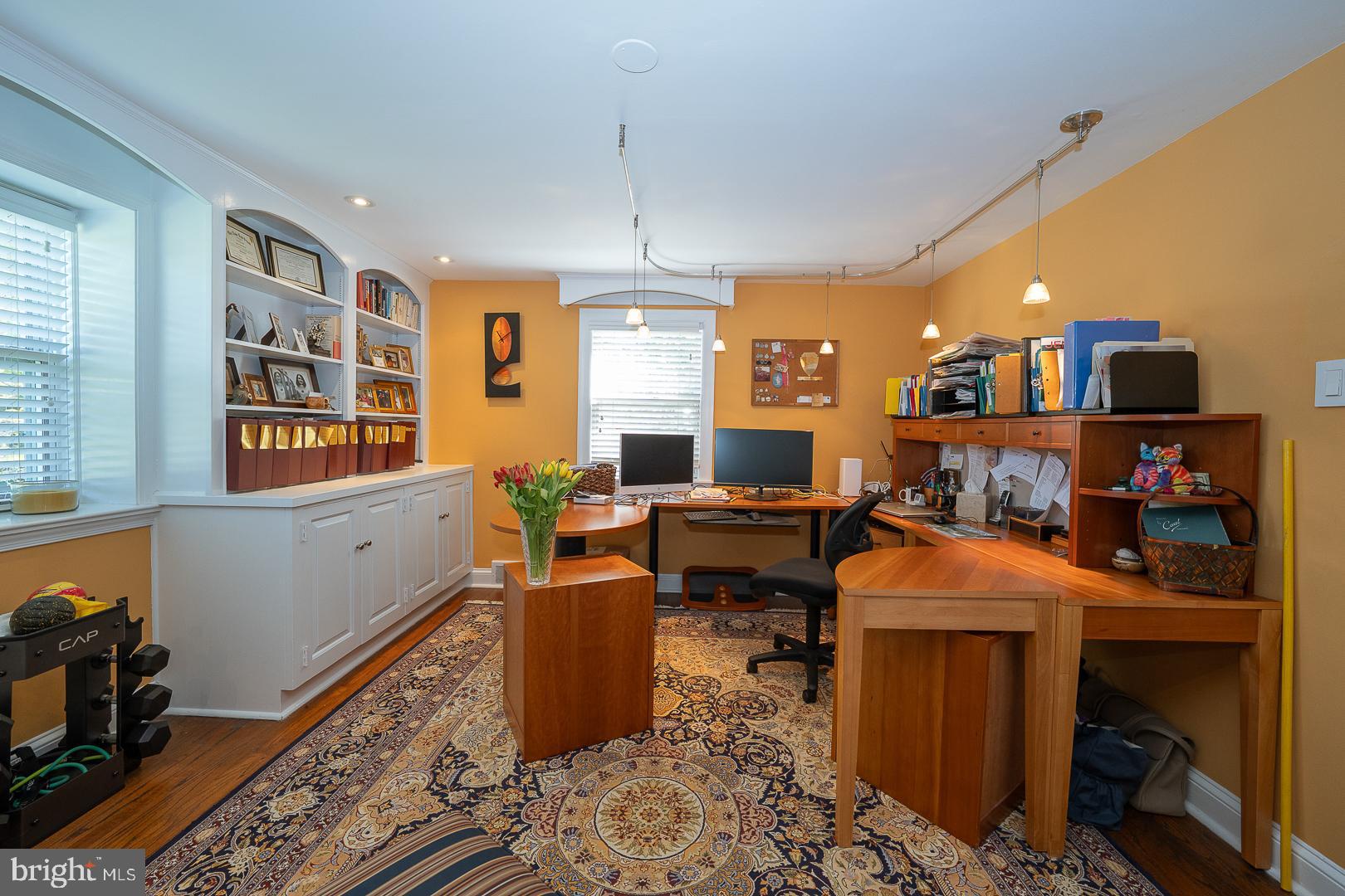 COLONIAL VIL - Residential