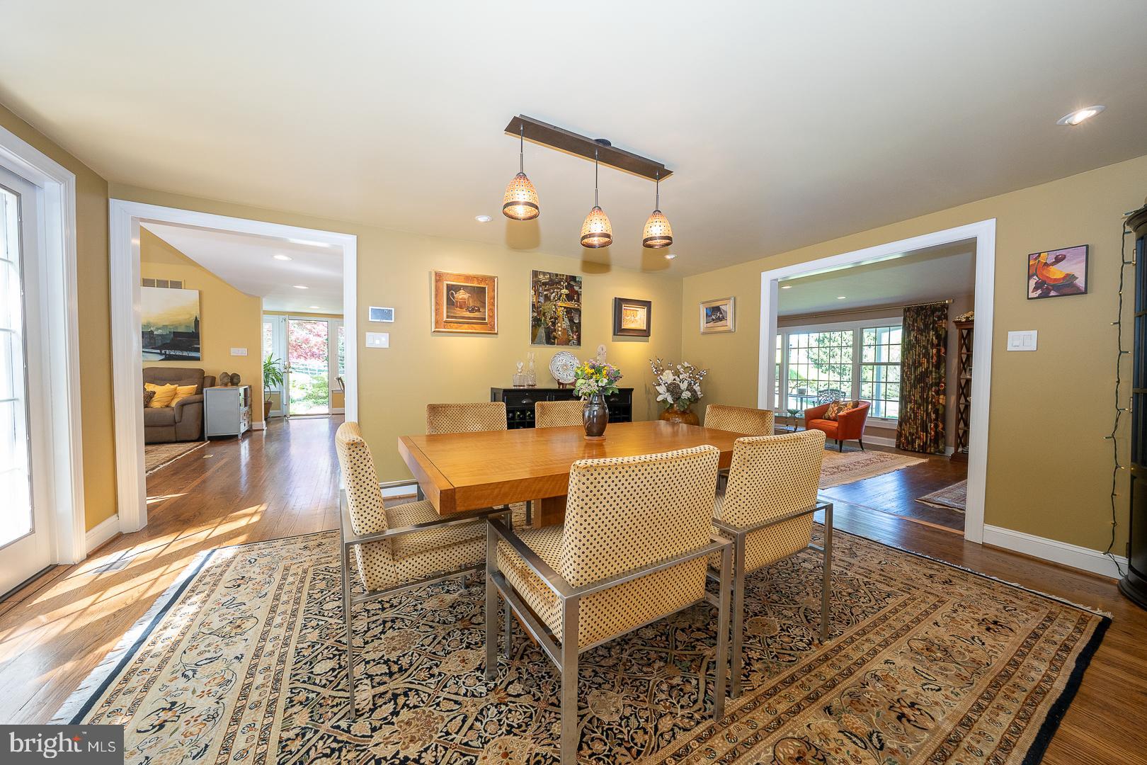 COLONIAL VIL - Residential