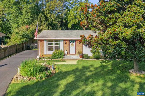 2225 WILLIAMSBURG RD CHARLOTTESVILLE VA 22901