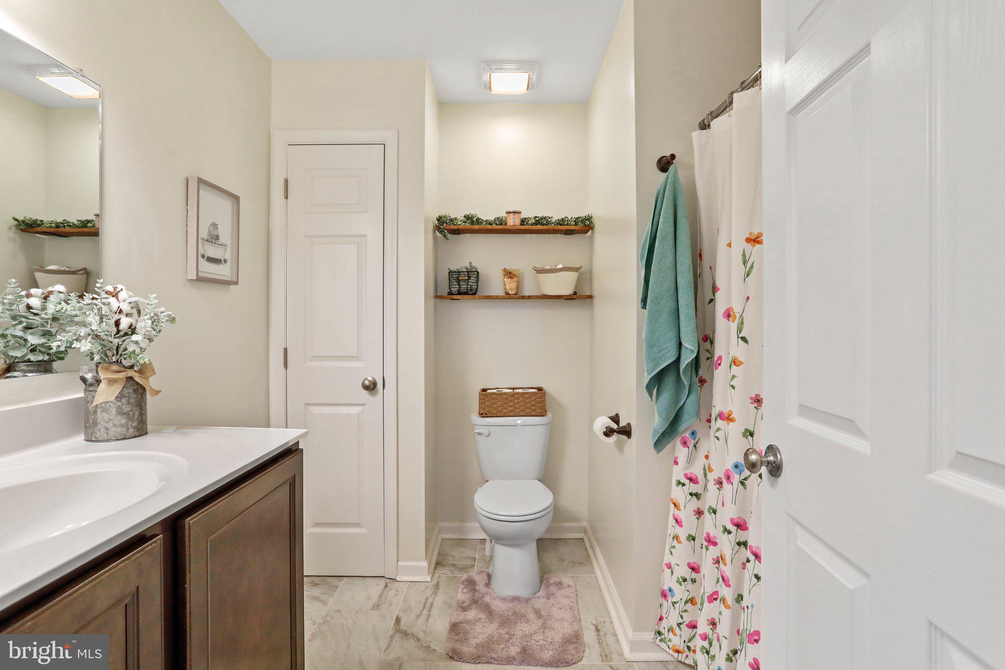 SHEN SHORES - Residential