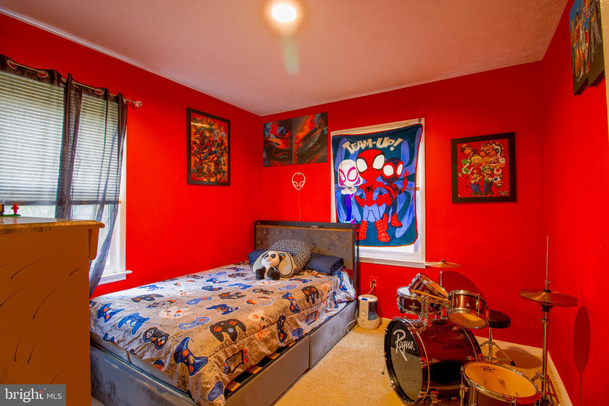 HILLCREST TOWNE - Residential