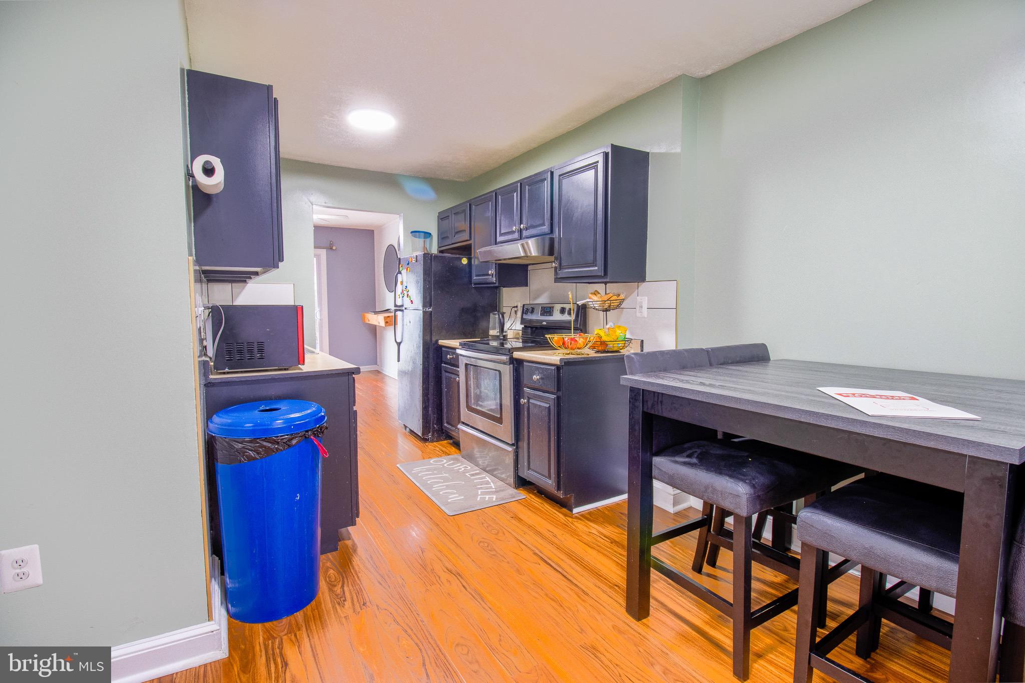 HILLCREST TOWNE - Residential