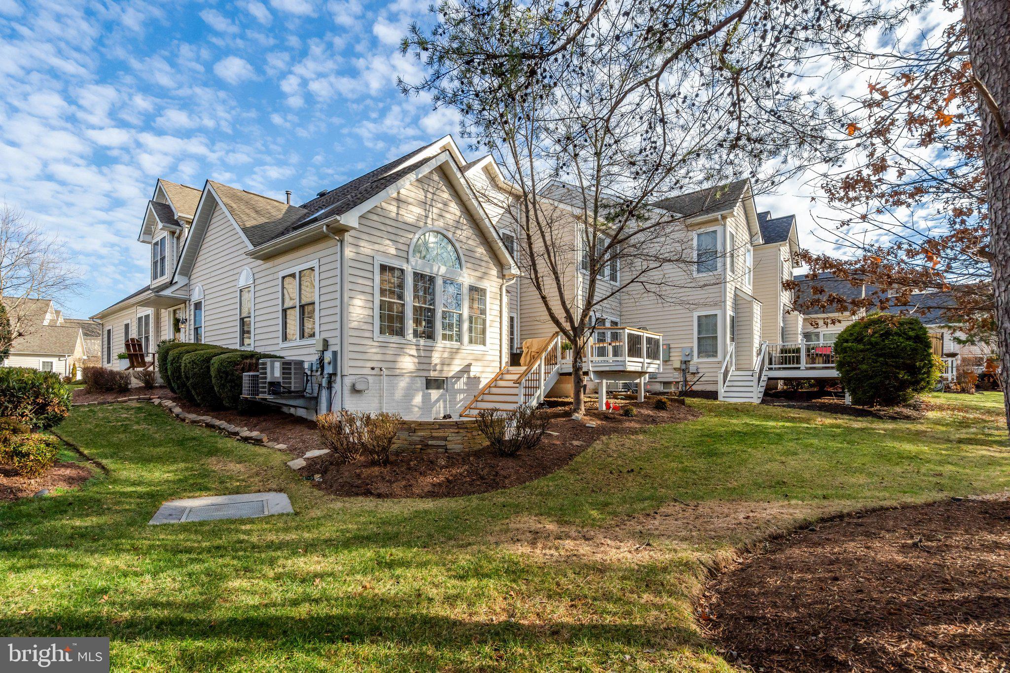 SOUTH RIDING - Residential