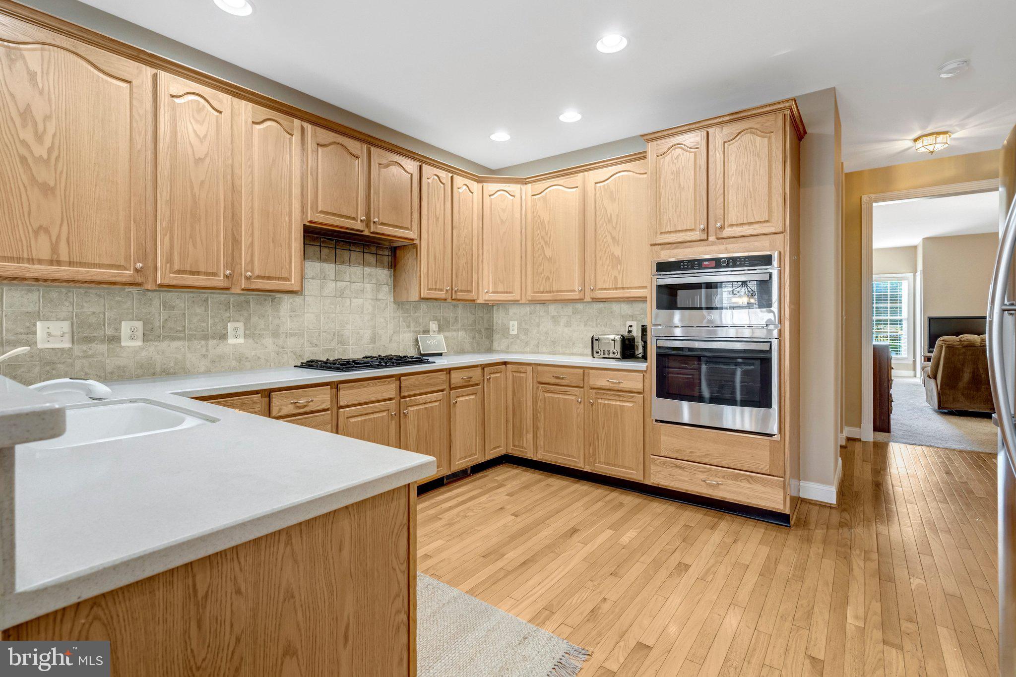 SOUTH RIDING - Residential