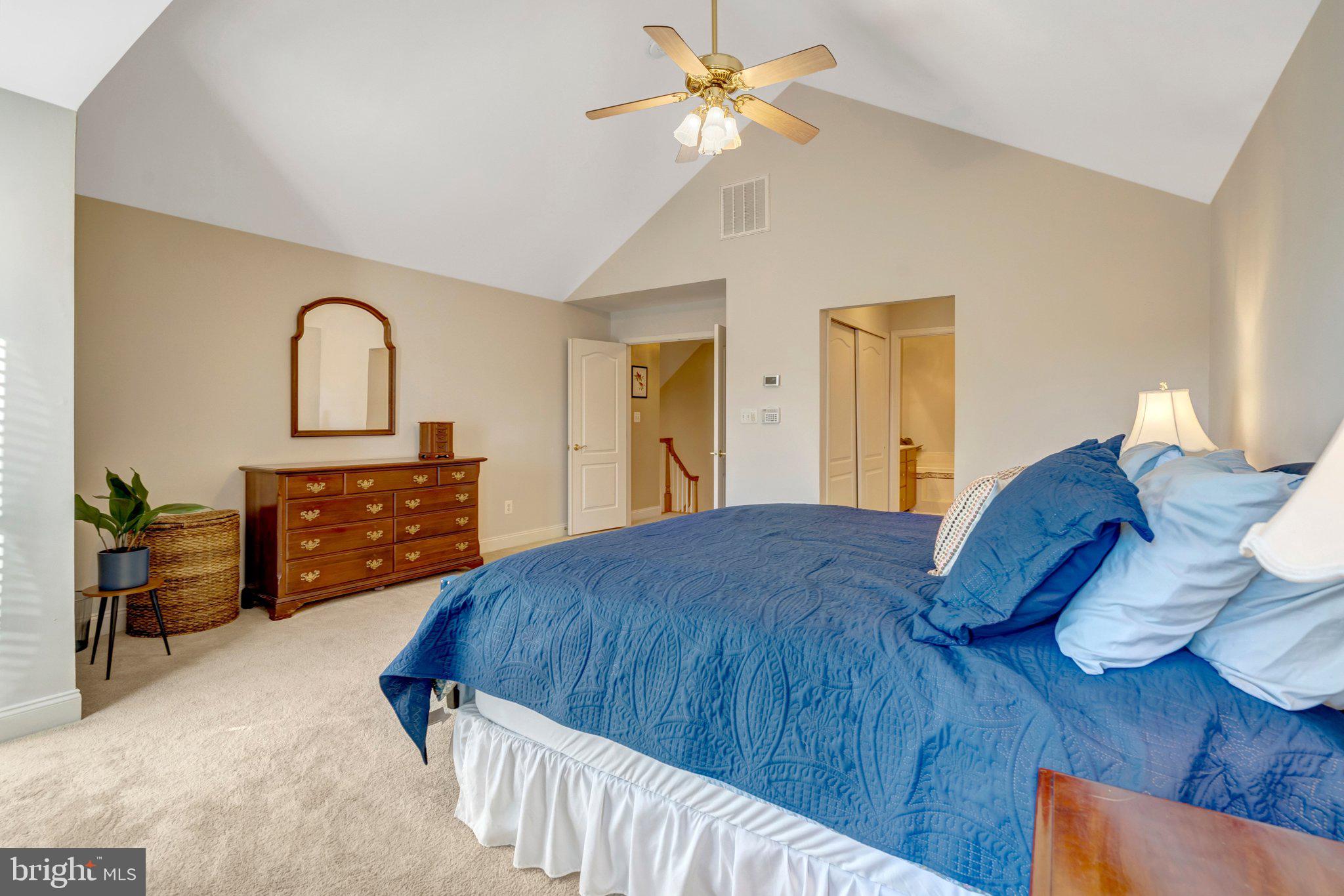 SOUTH RIDING - Residential