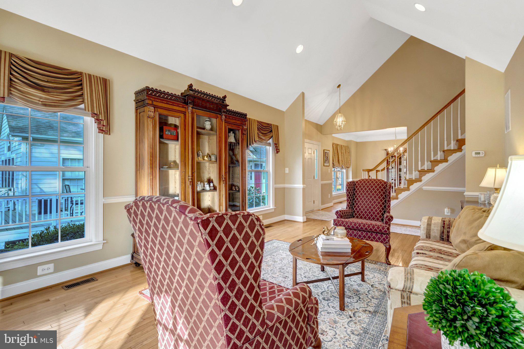 SOUTH RIDING - Residential