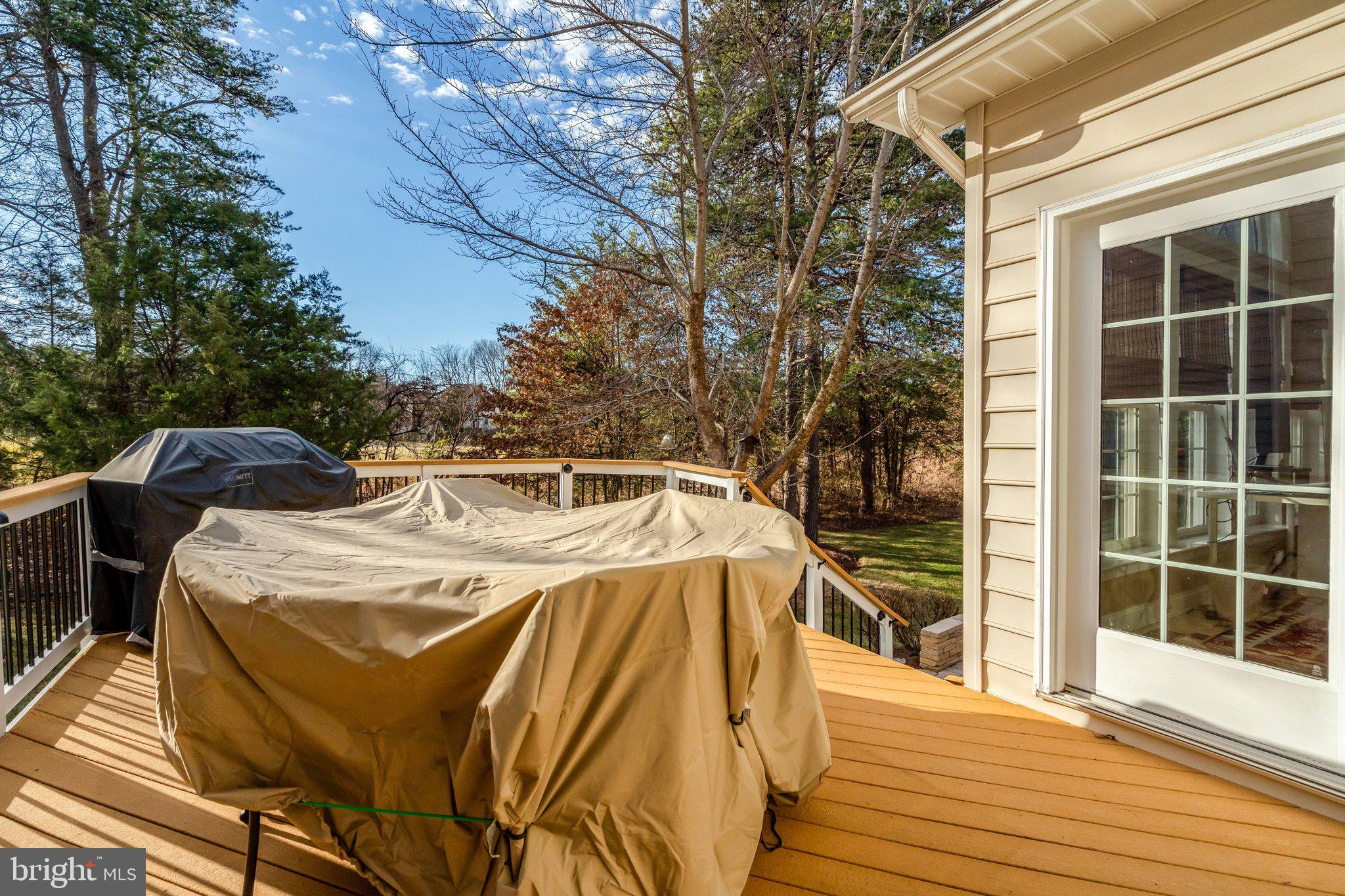 SOUTH RIDING - Residential