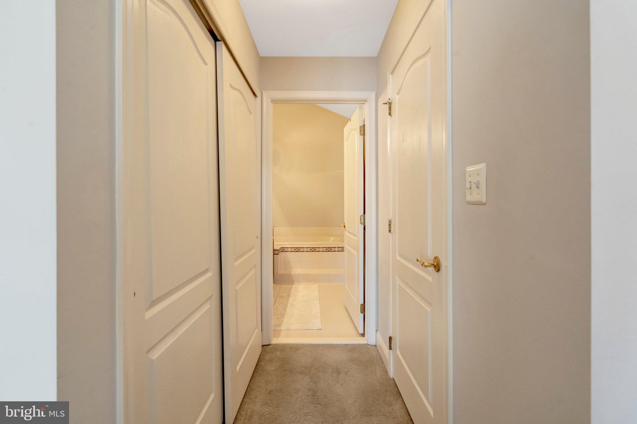 SOUTH RIDING - Residential