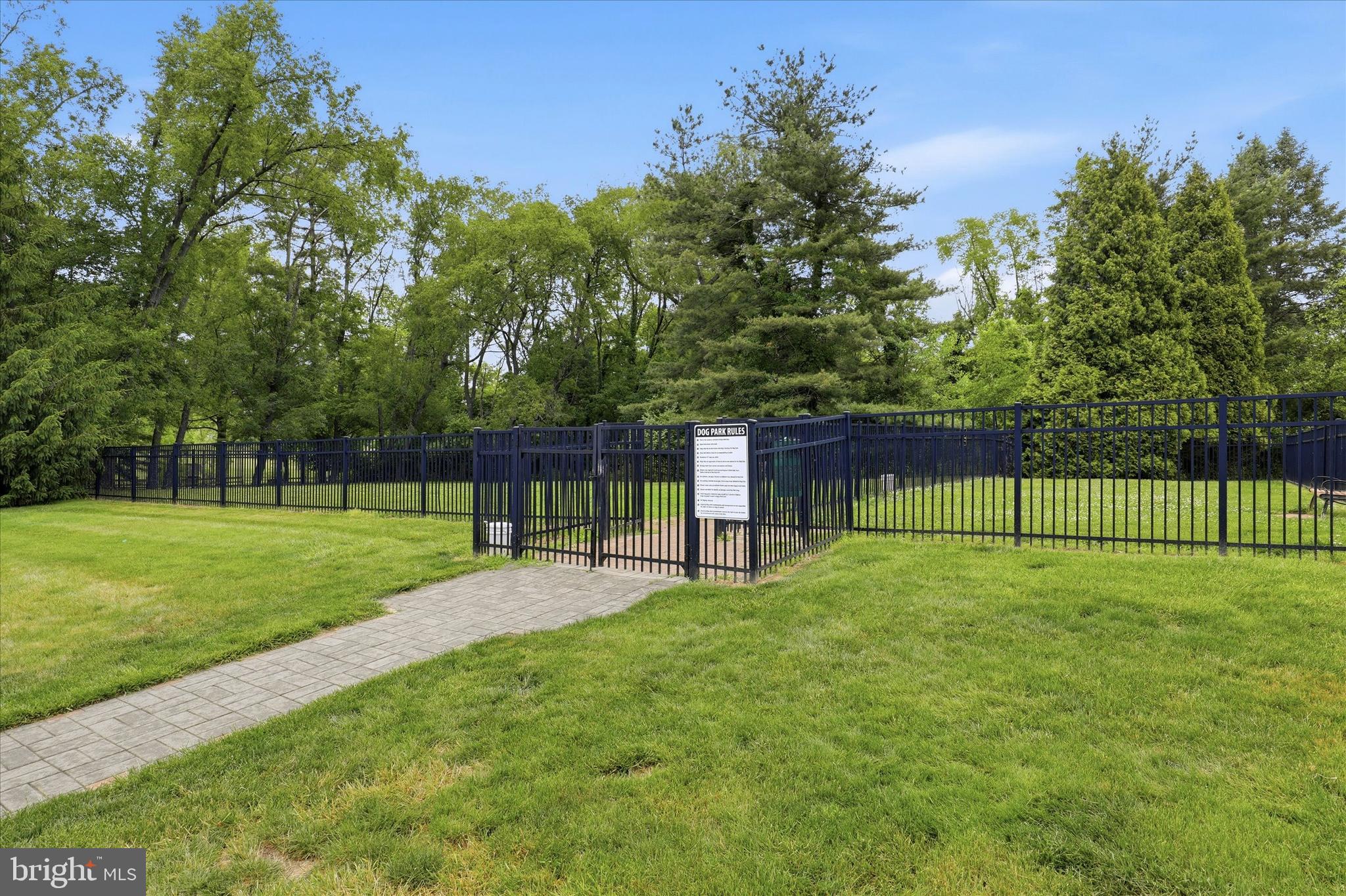 OXFORD OF BLUE BELL - Residential