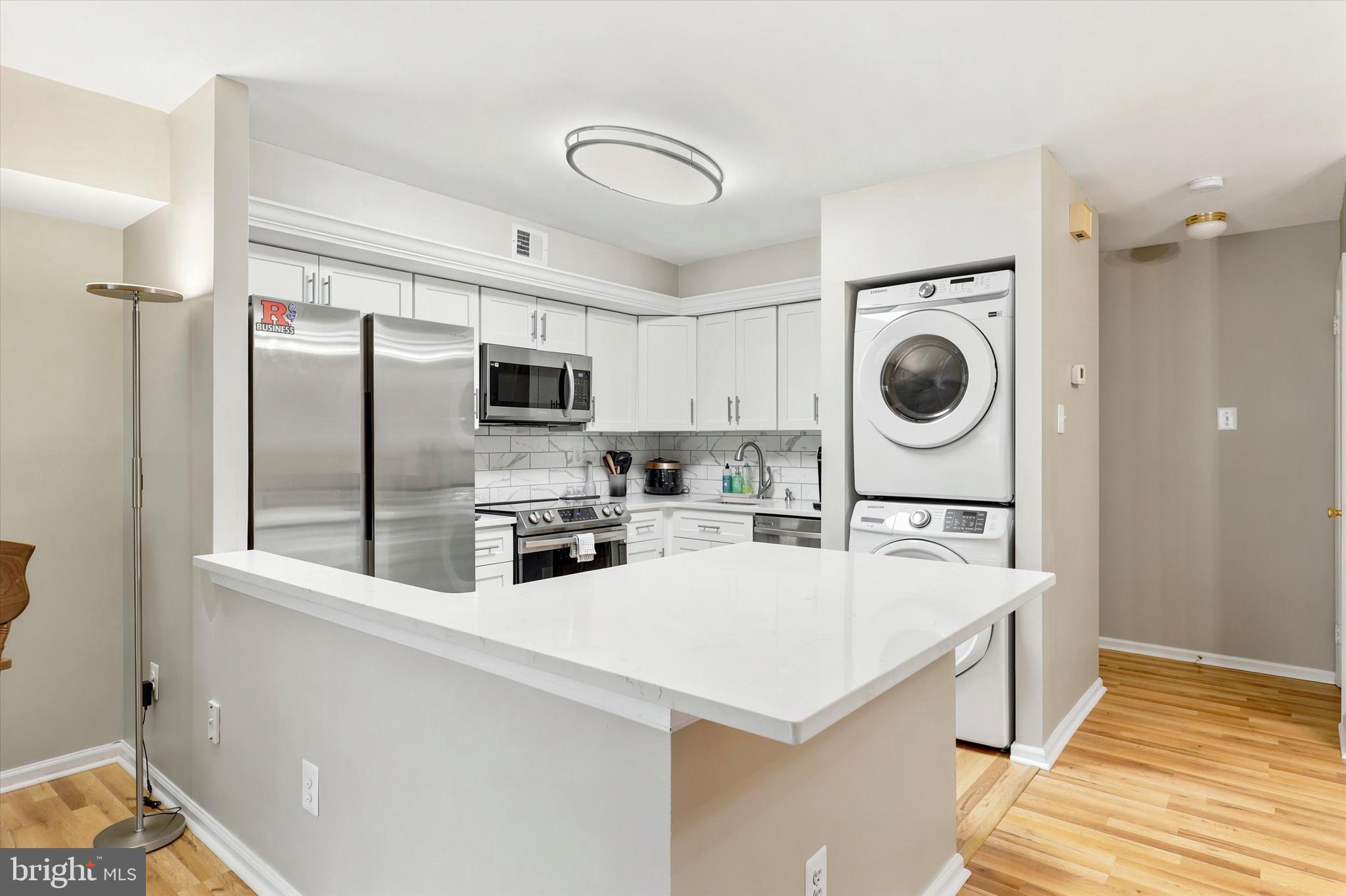 OXFORD OF BLUE BELL - Residential