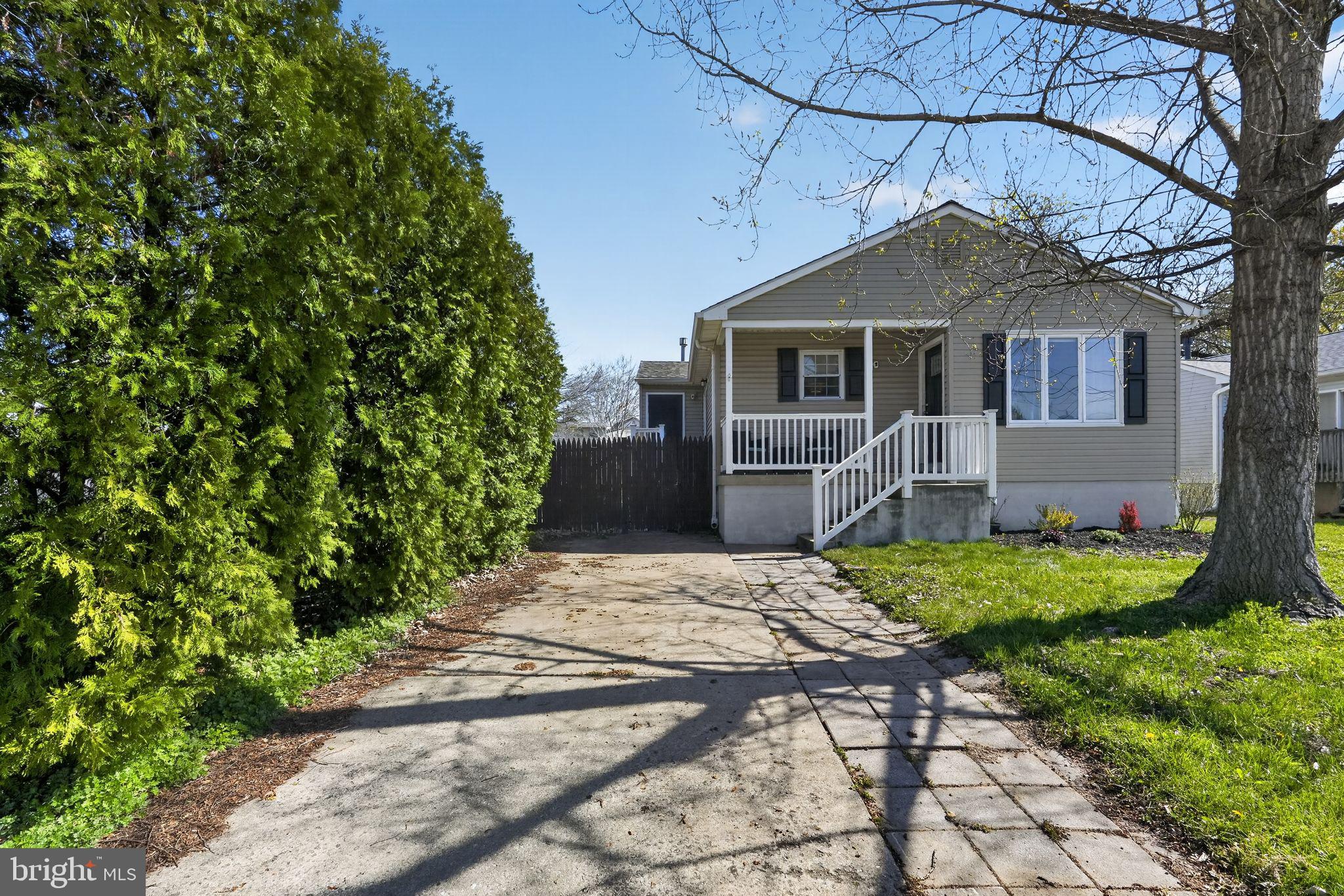 5 WILLOW ROAD