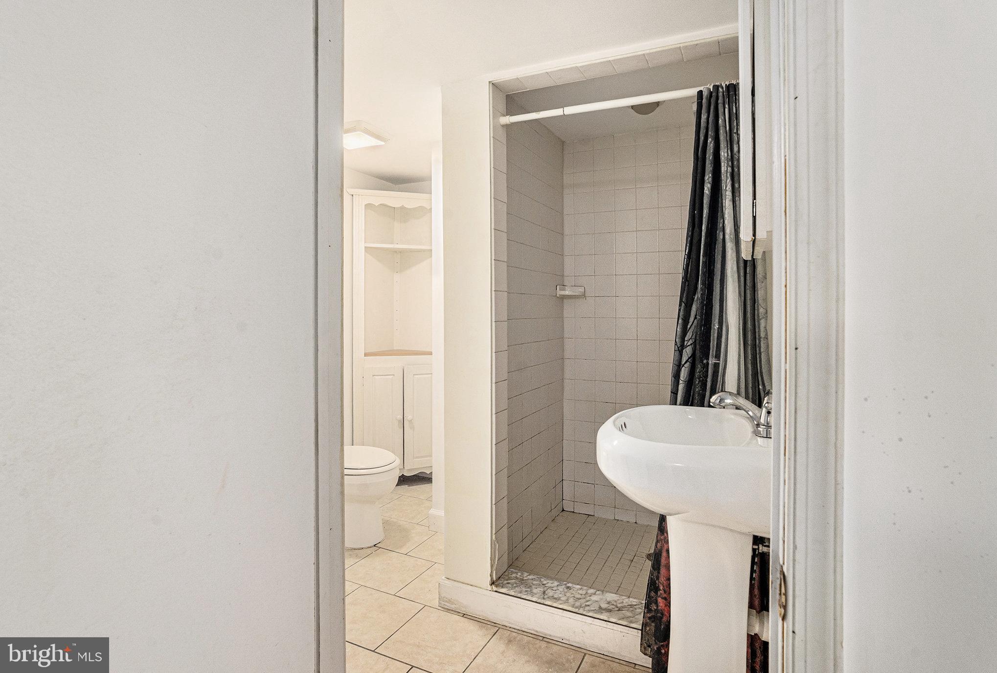 CONSHOHOCKEN - Residential Lease