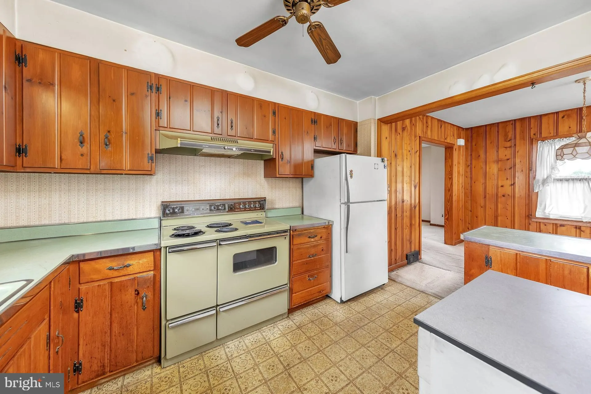 Swedesboro, New Jersey 08085, United States, 3 Bedrooms Bedrooms, ,1 BathroomBathrooms,Residential,Contingent,194970