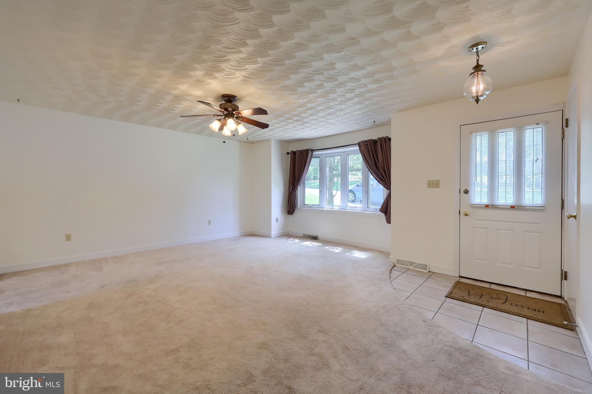 1075 RICHMOND ROAD