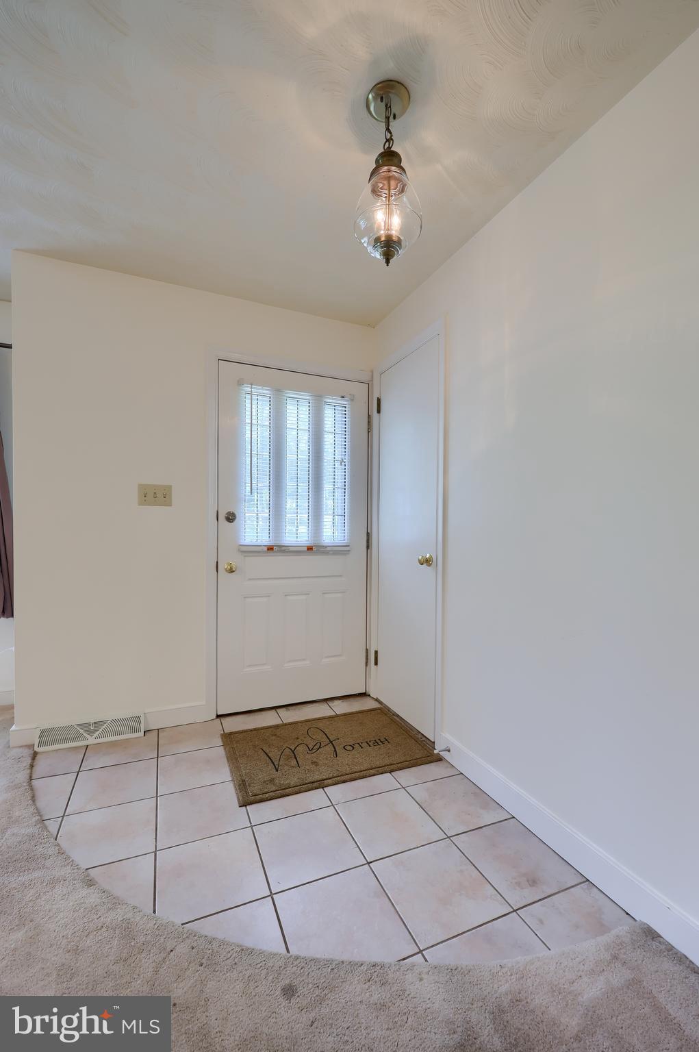 1075 RICHMOND ROAD