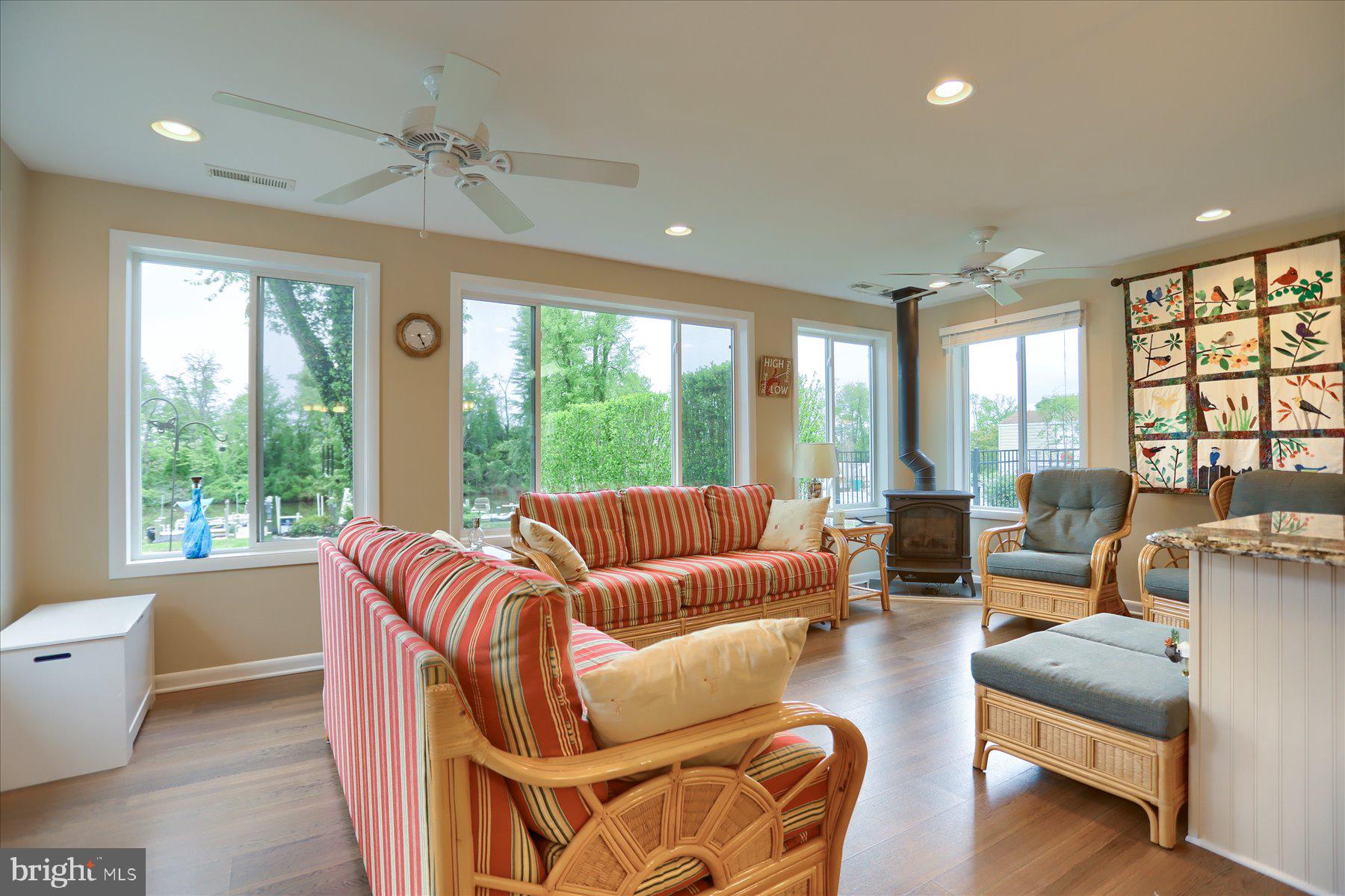 RUMSEY ISLAND - Residential
