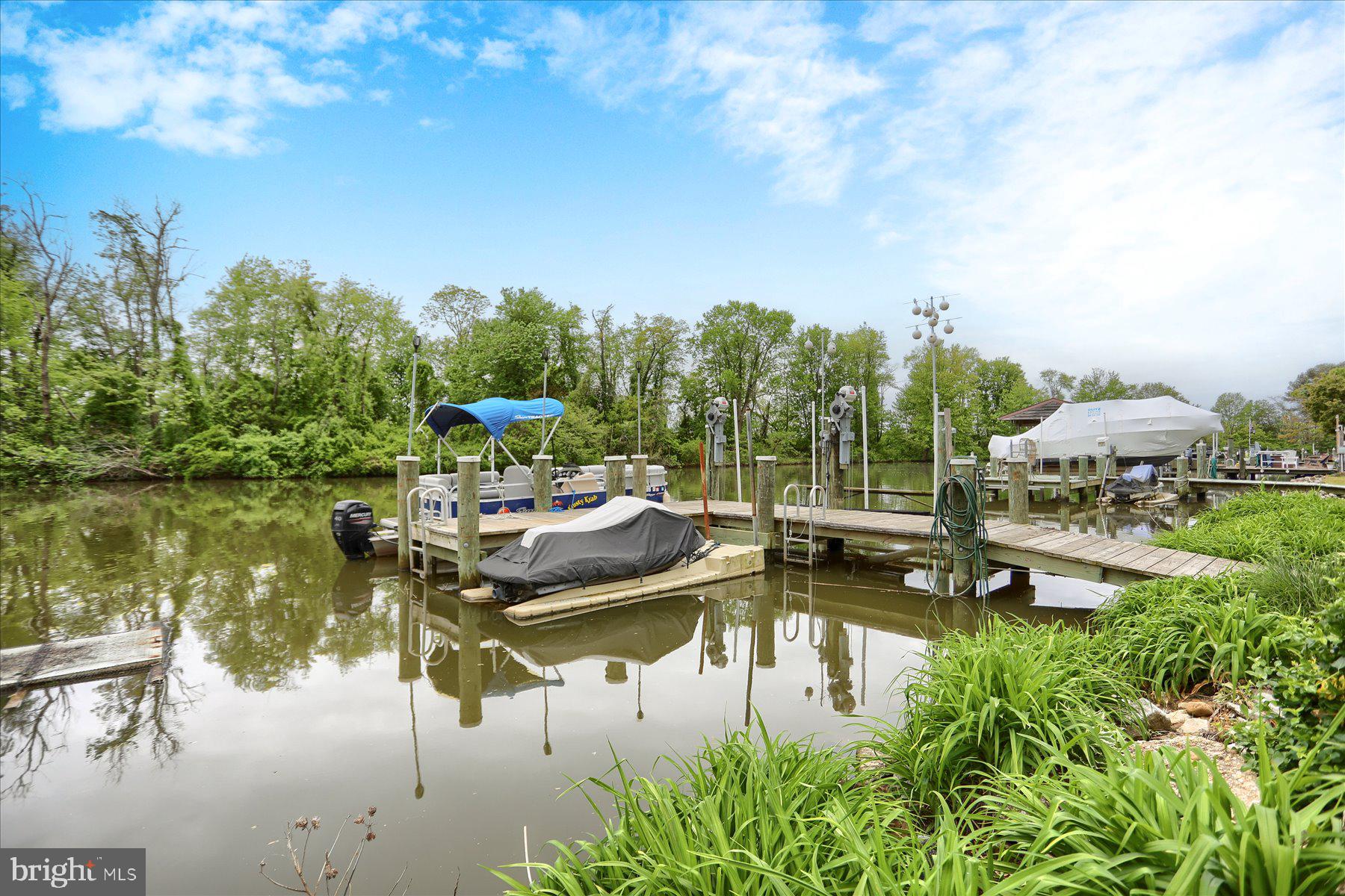 RUMSEY ISLAND - Residential