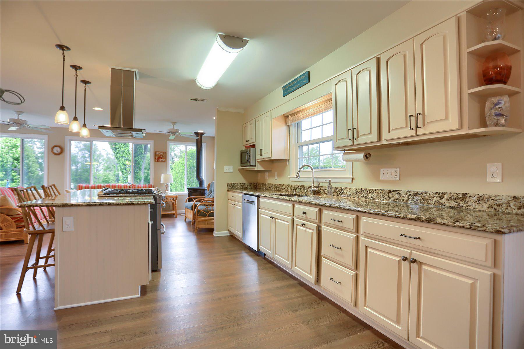 RUMSEY ISLAND - Residential
