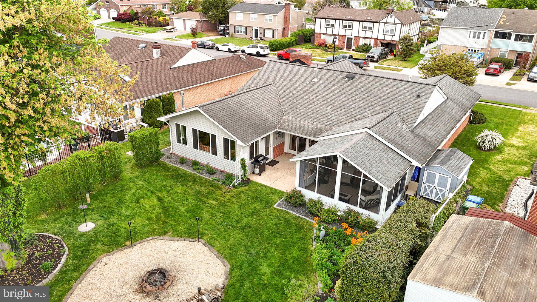 RUMSEY ISLAND - Residential