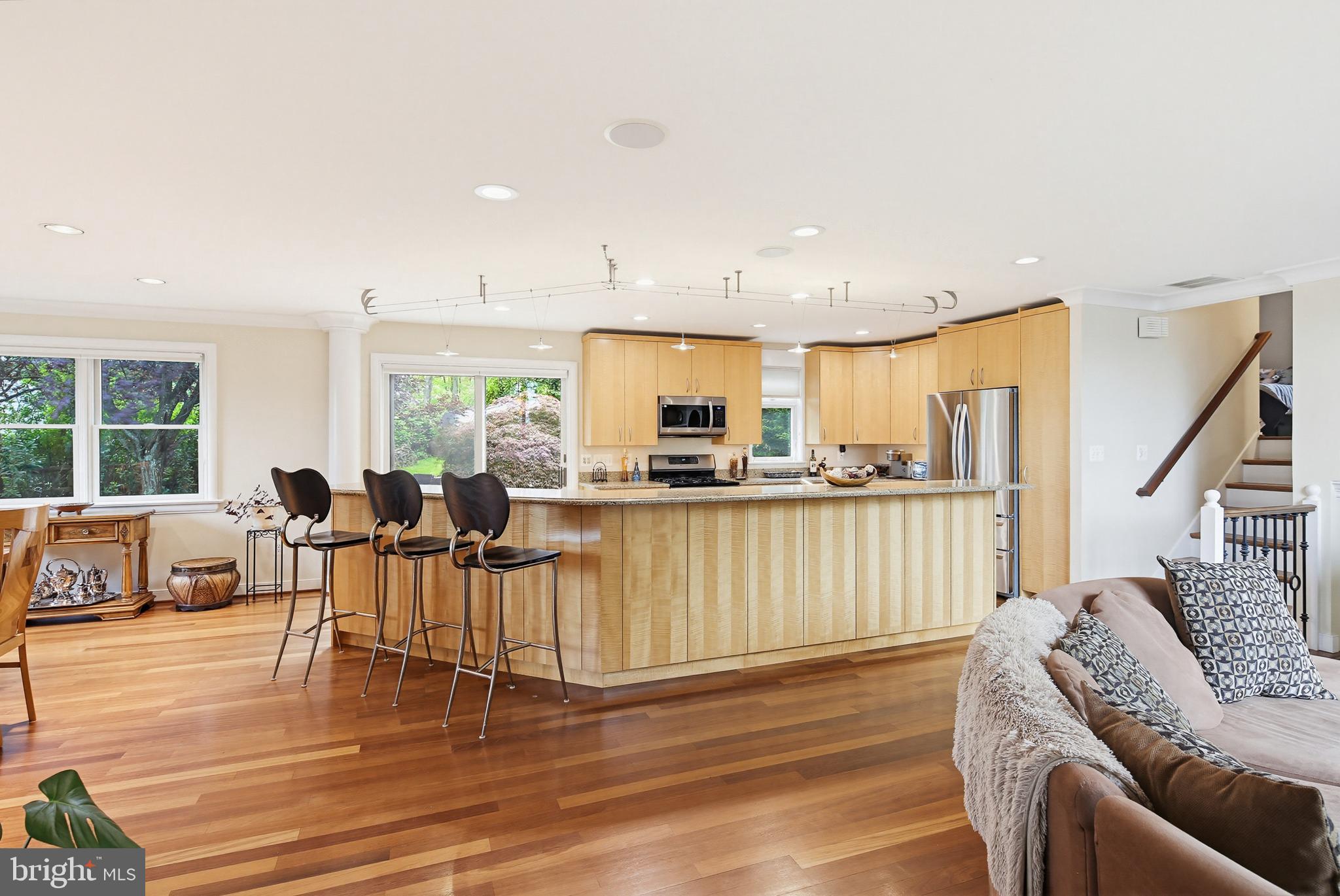 MT RADNOR HEIGHTS - Residential