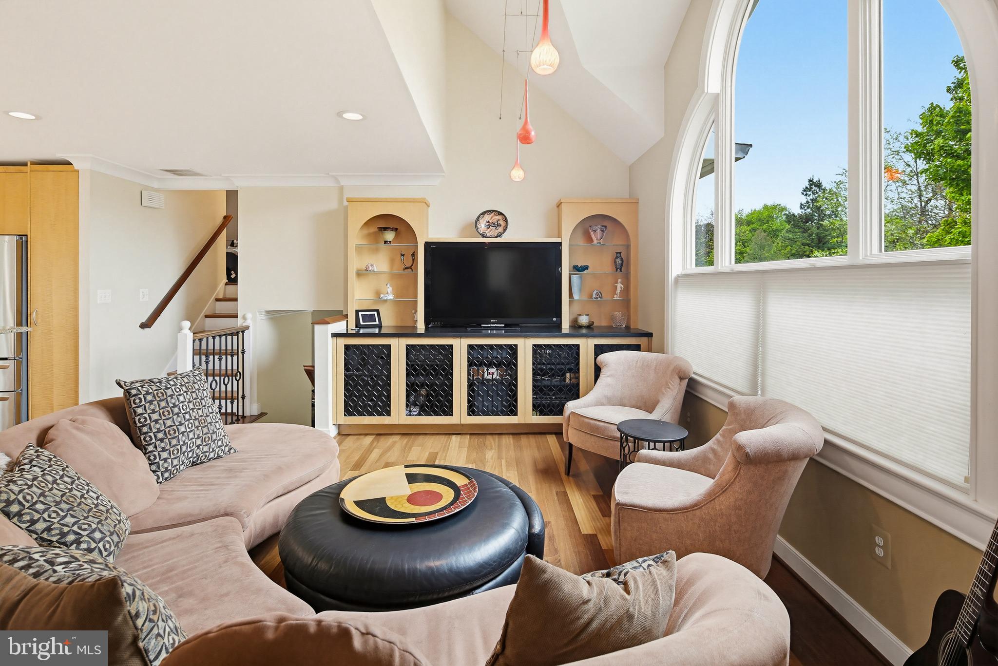 MT RADNOR HEIGHTS - Residential