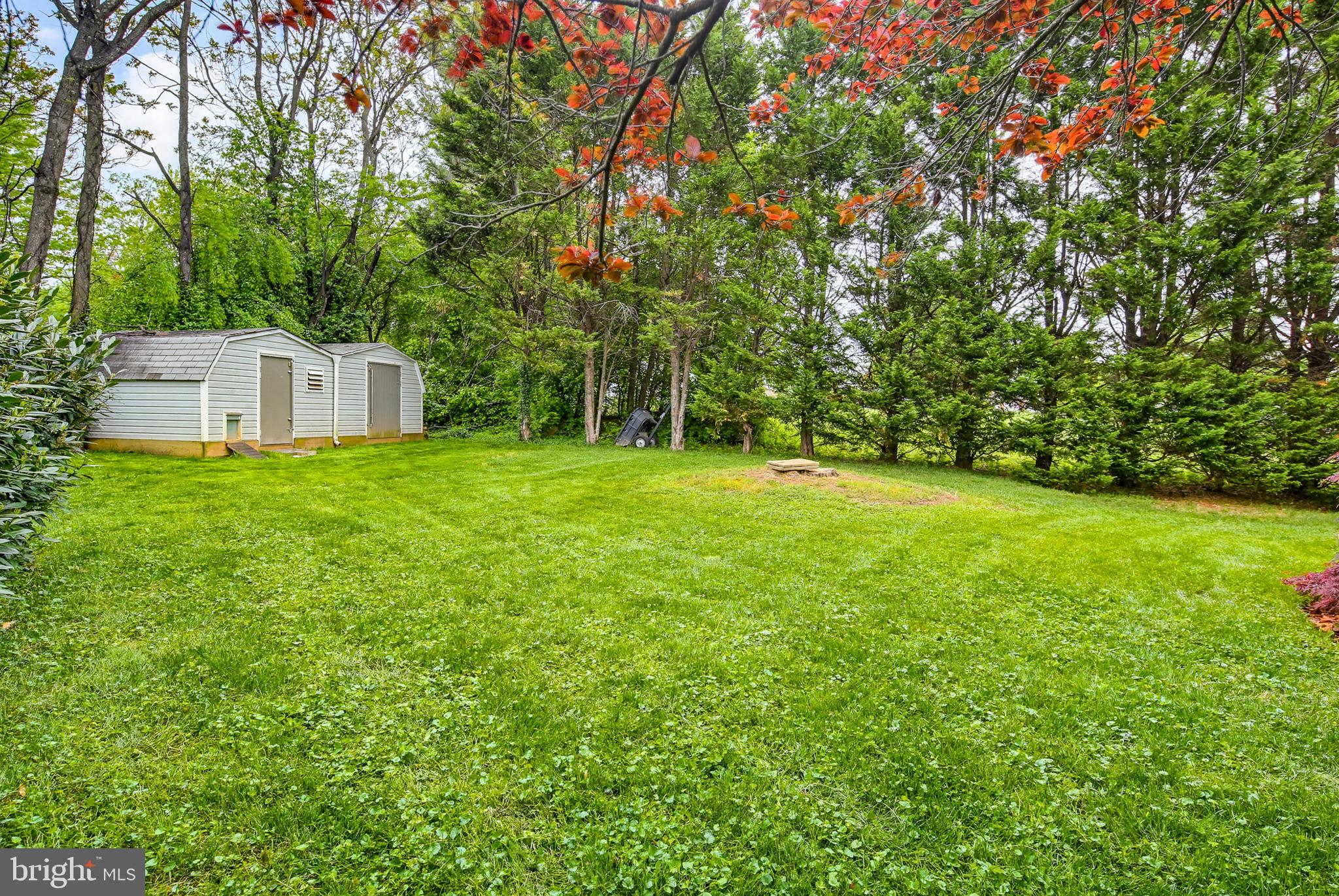 MT RADNOR HEIGHTS - Residential