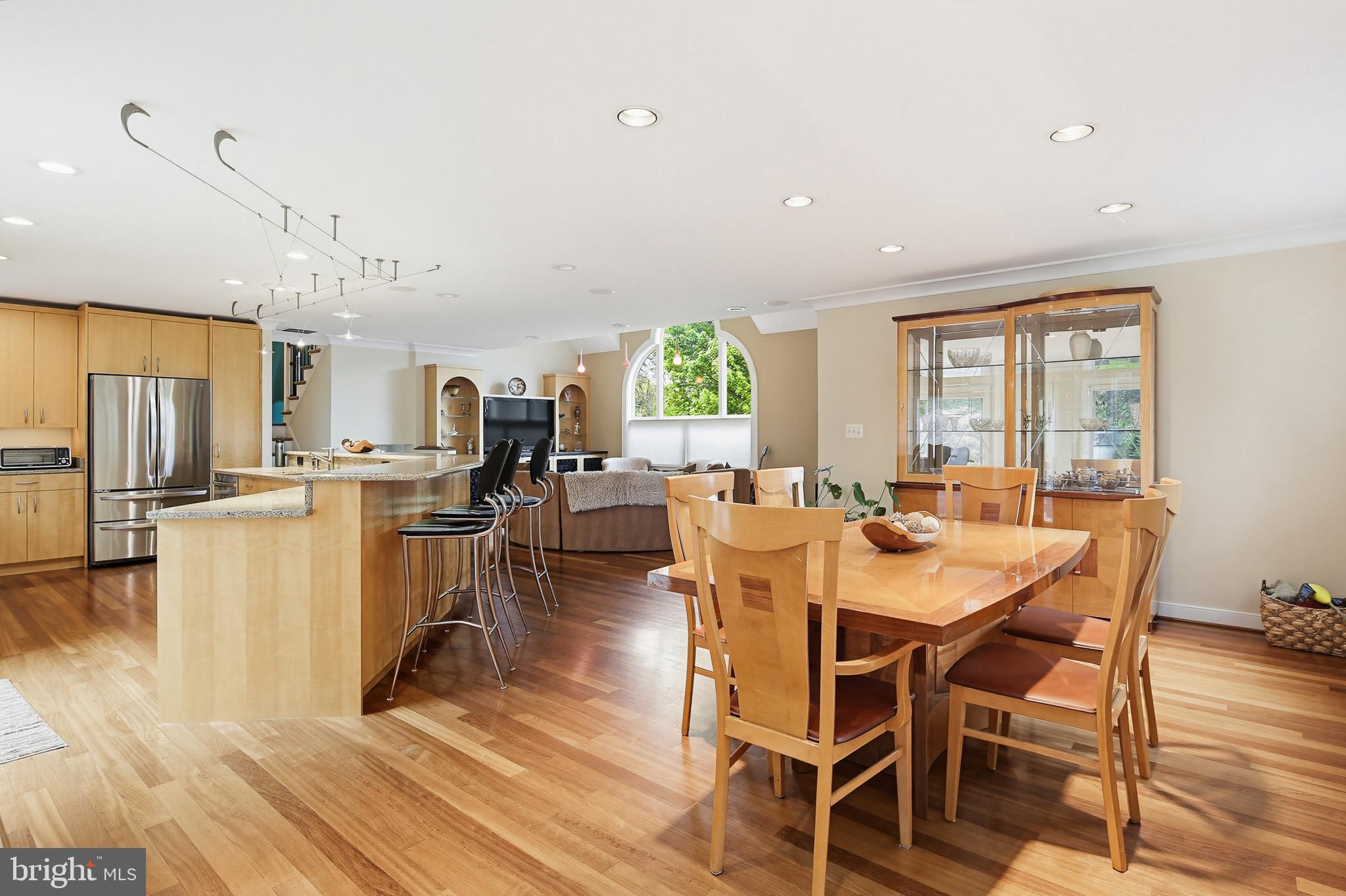 MT RADNOR HEIGHTS - Residential