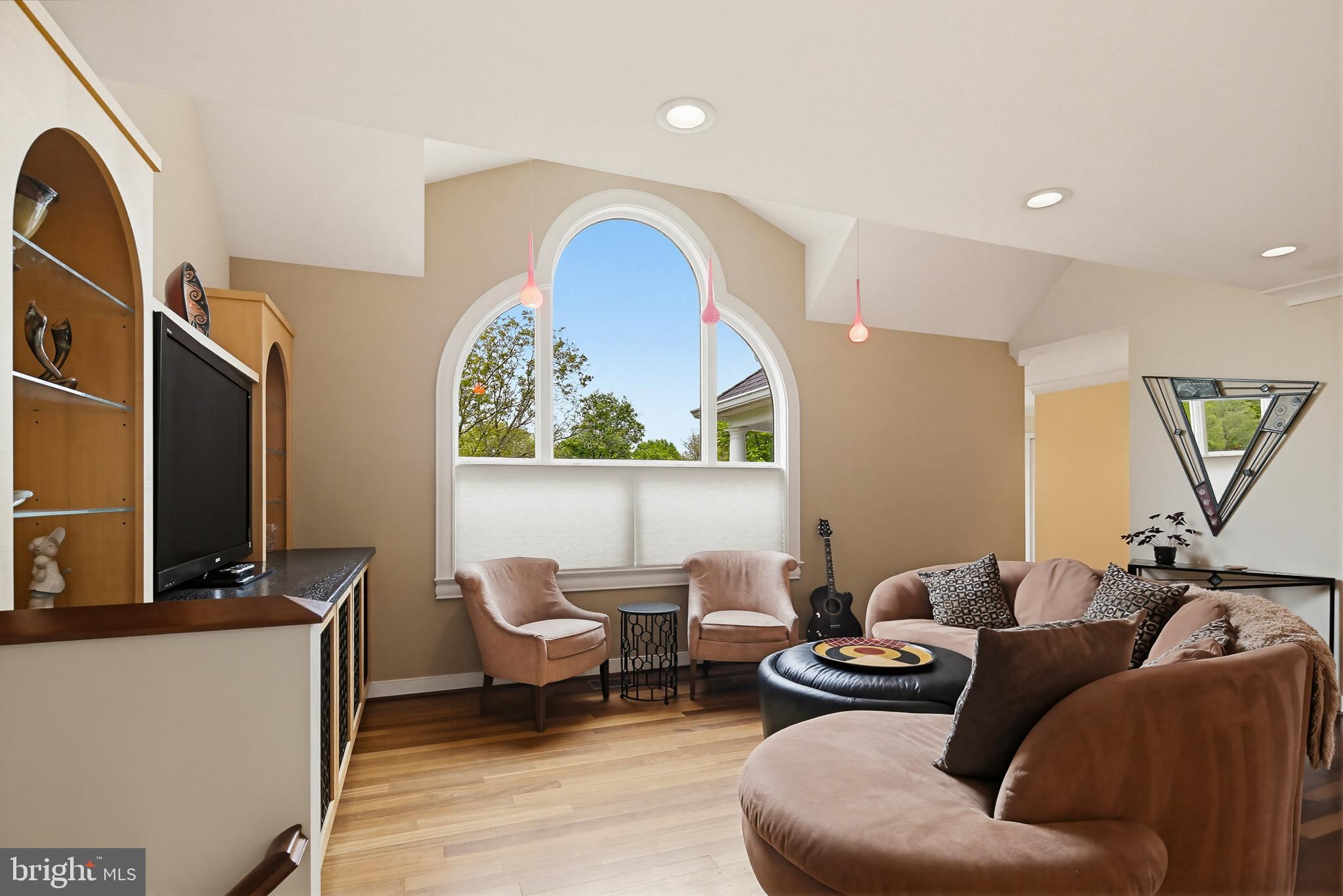 MT RADNOR HEIGHTS - Residential