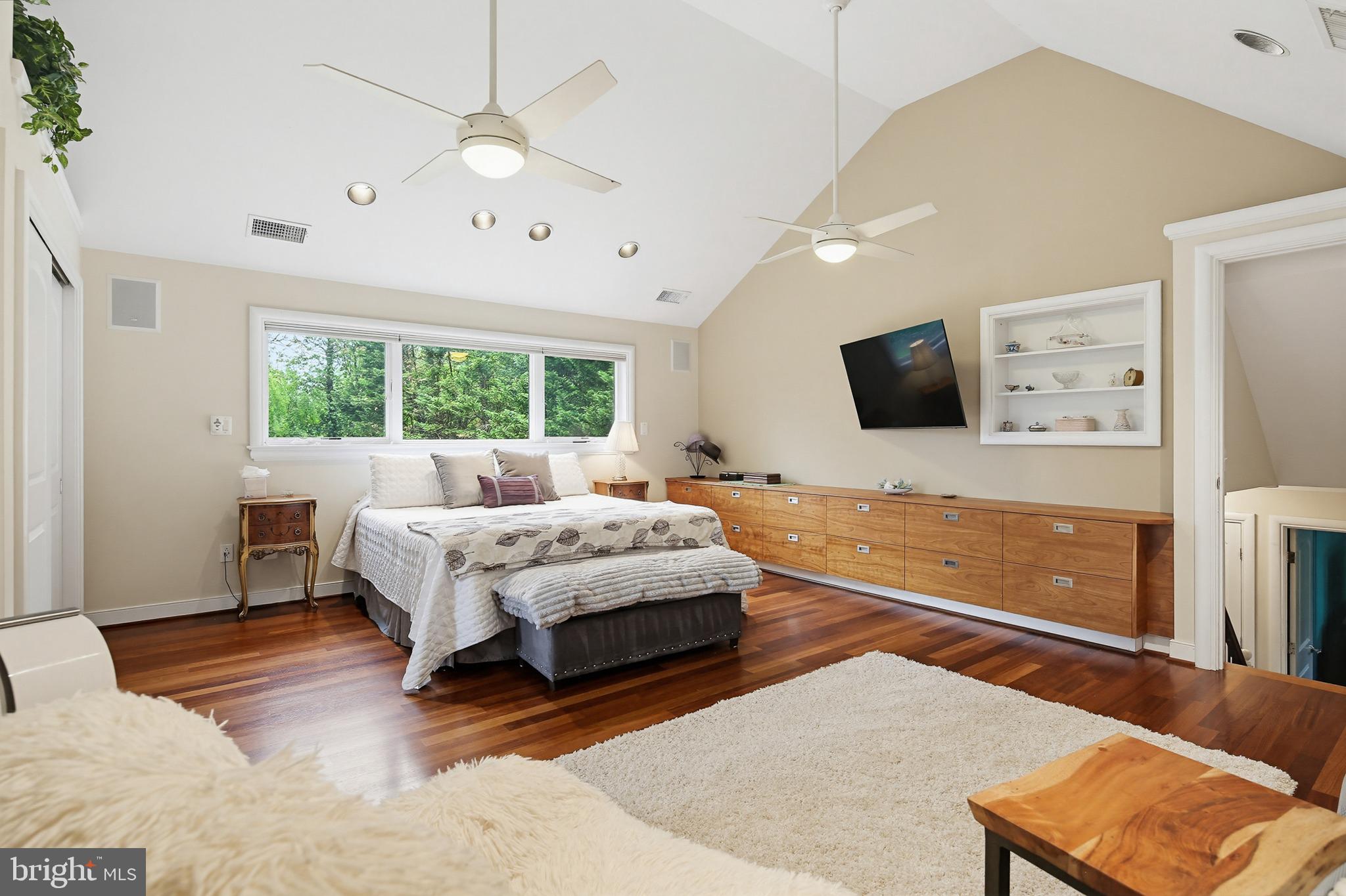 MT RADNOR HEIGHTS - Residential