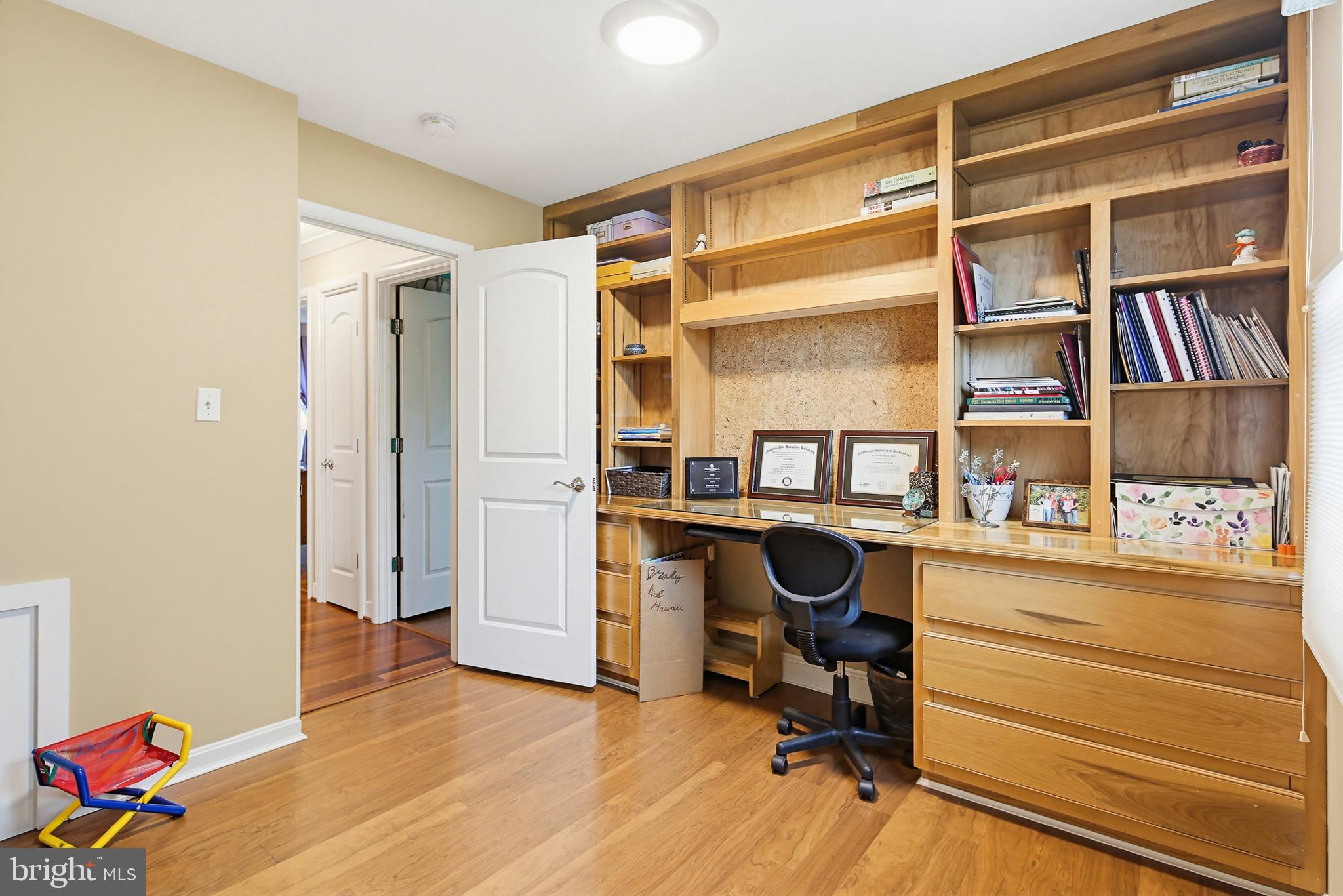 MT RADNOR HEIGHTS - Residential