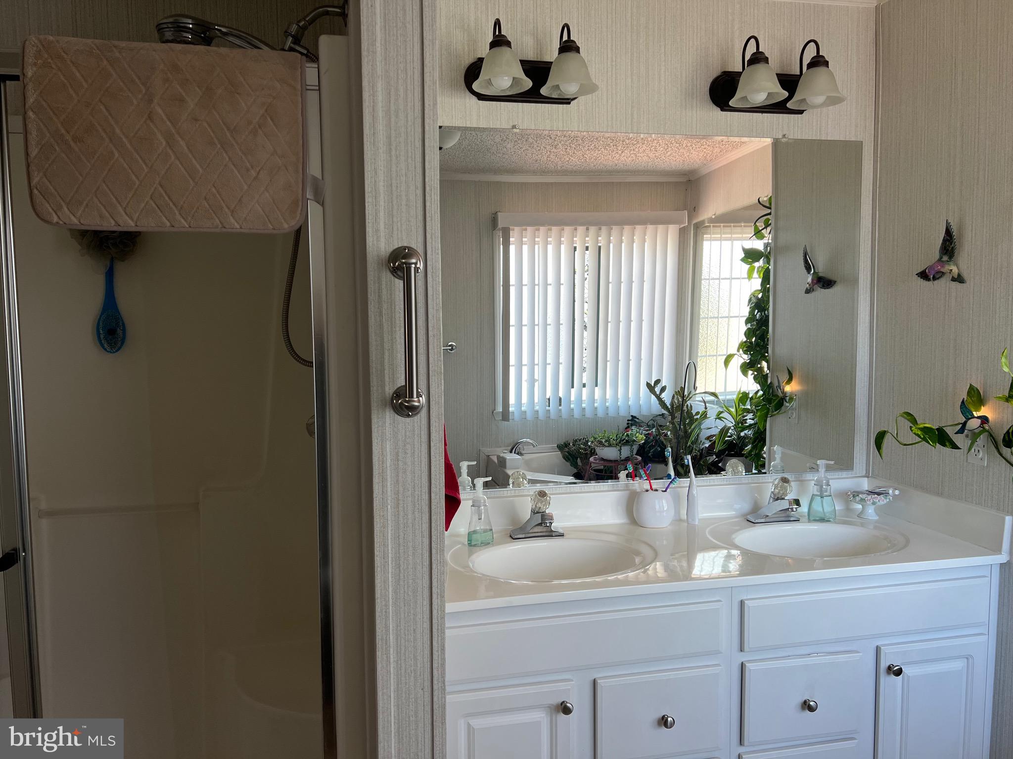 SHERWOOD FOREST - Residential