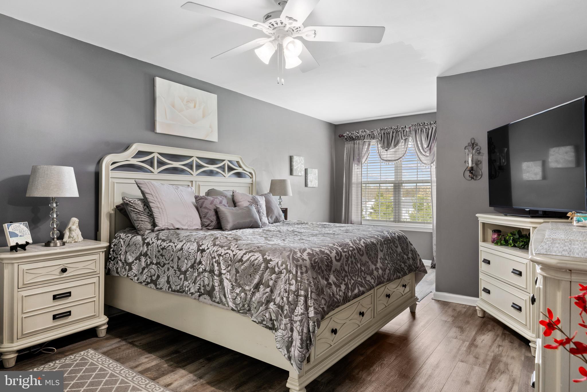 SUMMER LEA - Residential