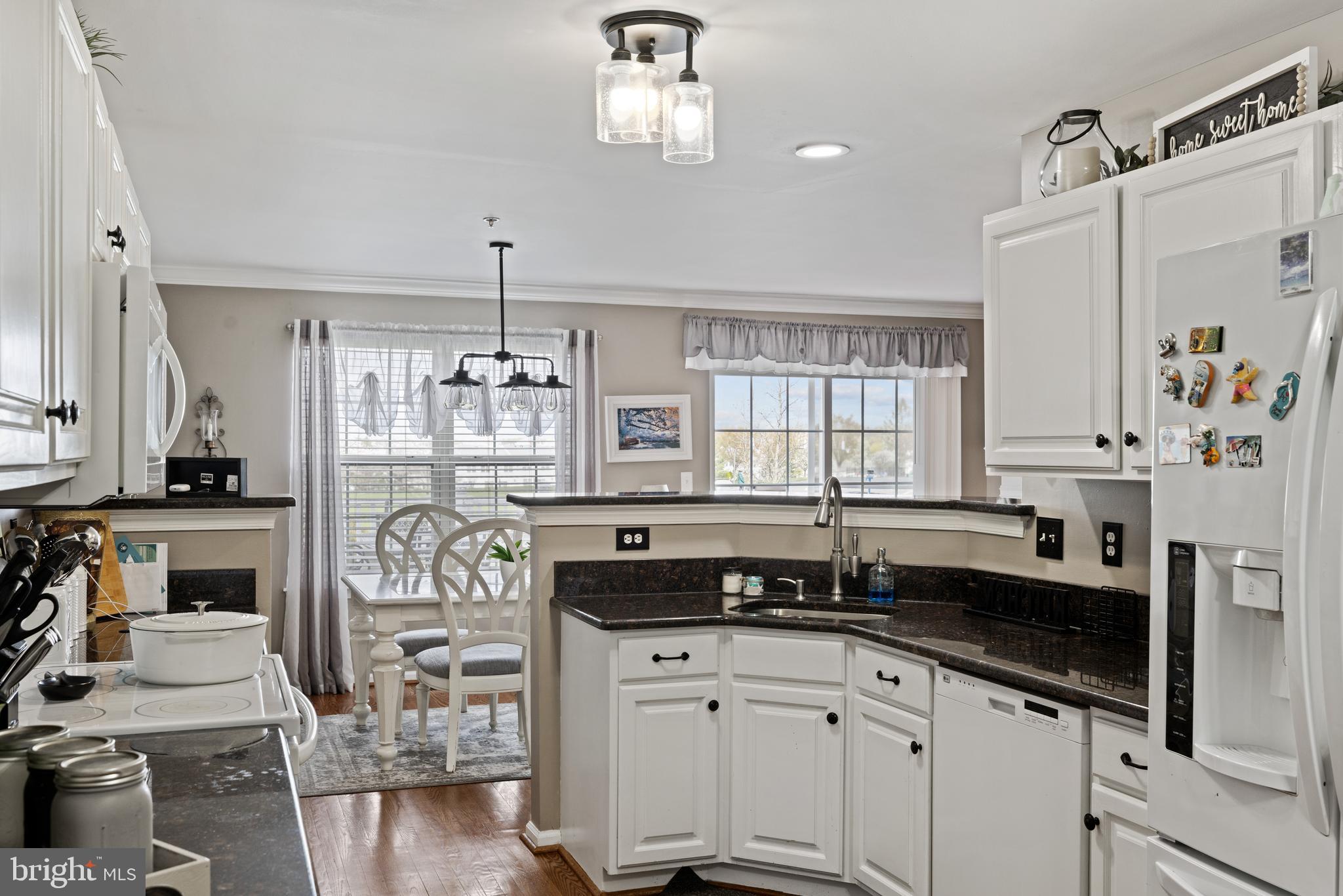 SUMMER LEA - Residential