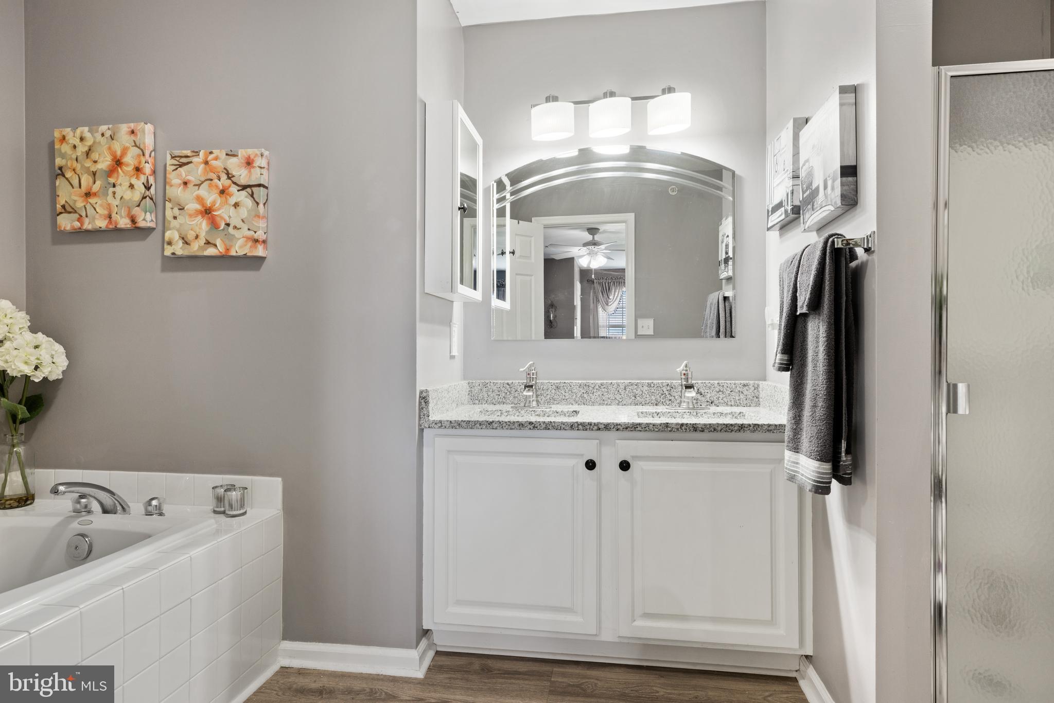 SUMMER LEA - Residential