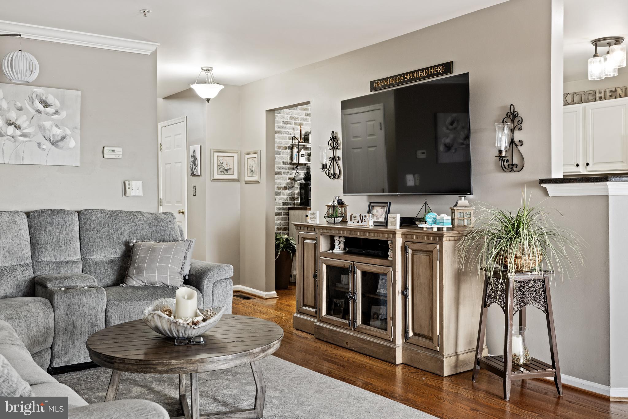 SUMMER LEA - Residential