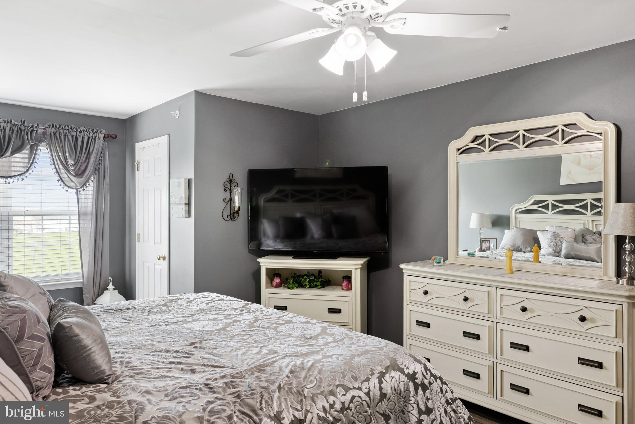 SUMMER LEA - Residential