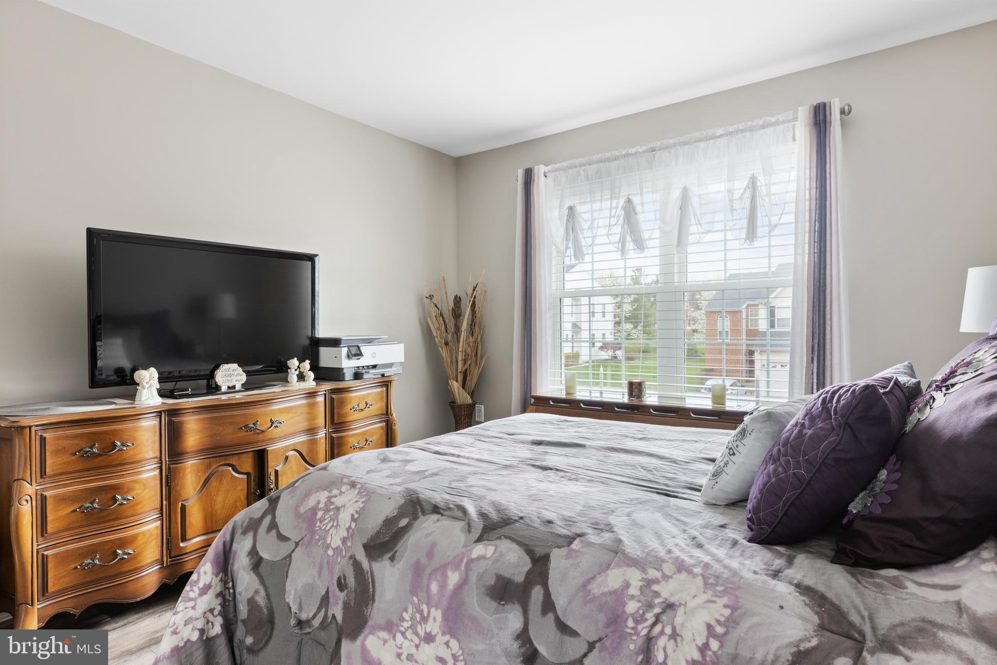 SUMMER LEA - Residential