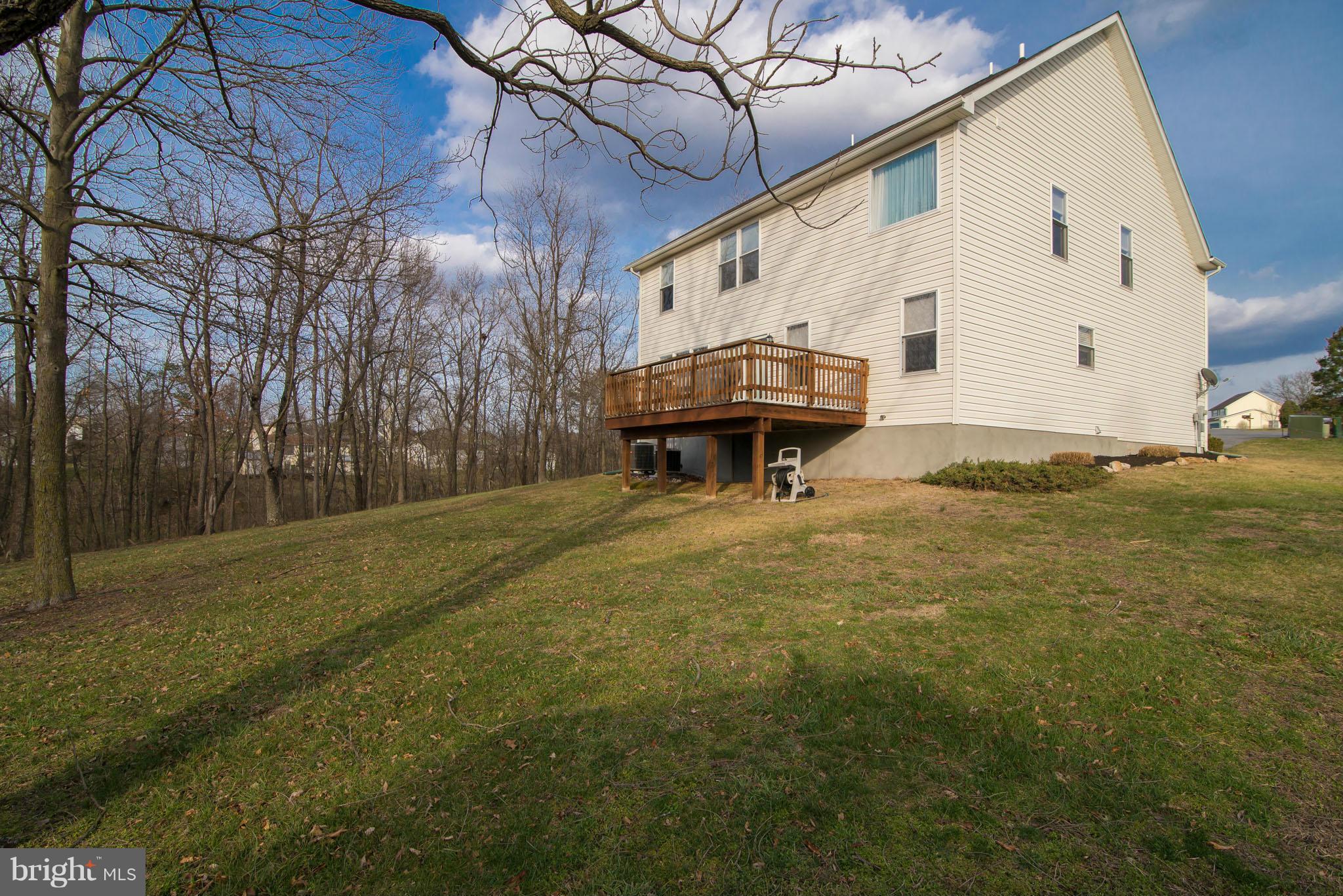 FAIRVIEW ORCHARD - Residential