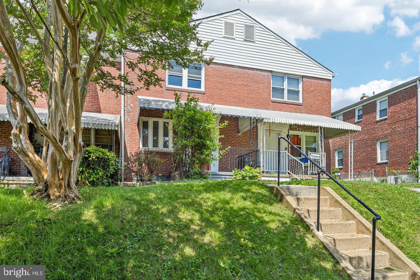 44 N ATHOL AVENUE